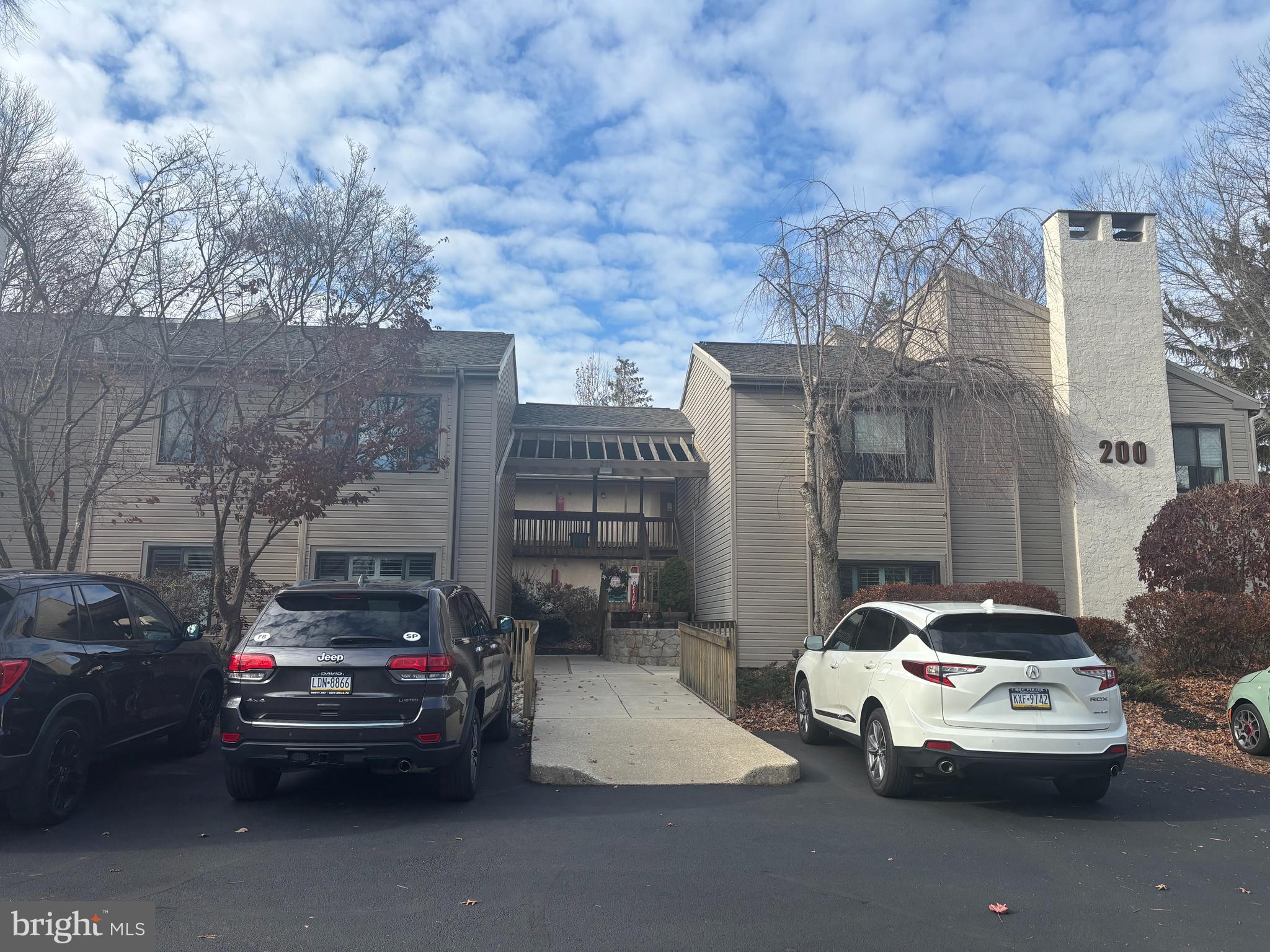 NEWTOWN SQ - Residential Lease