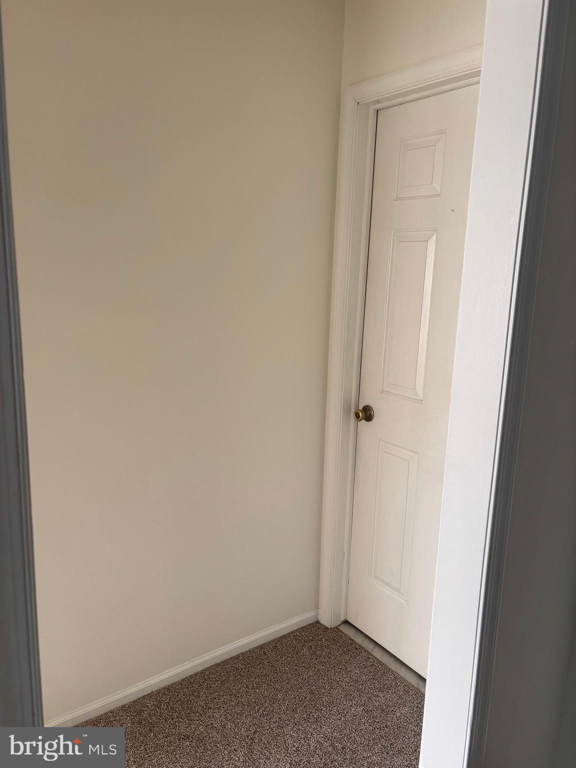 NEWTOWN SQ - Residential Lease