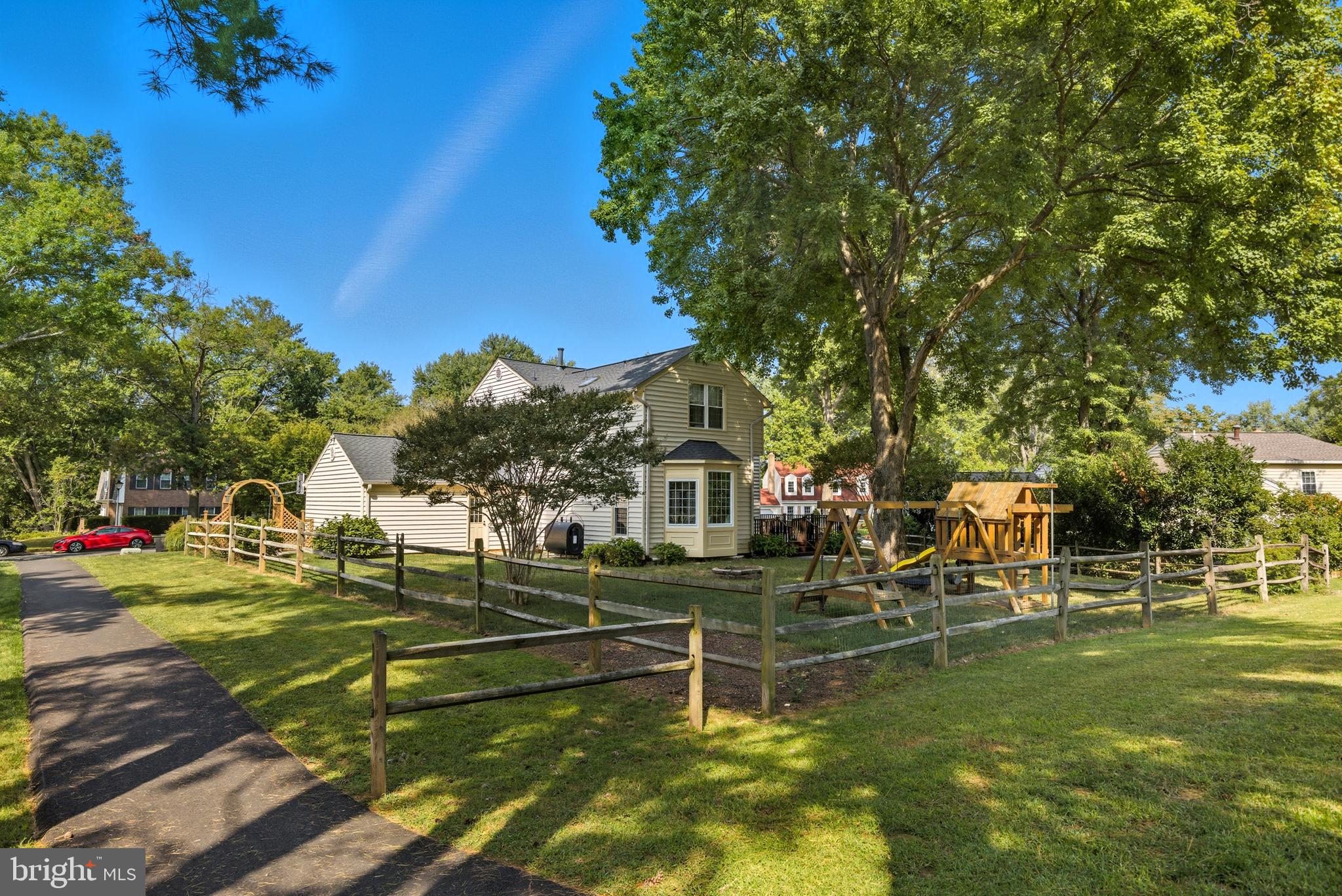 WESTLEIGH - Residential