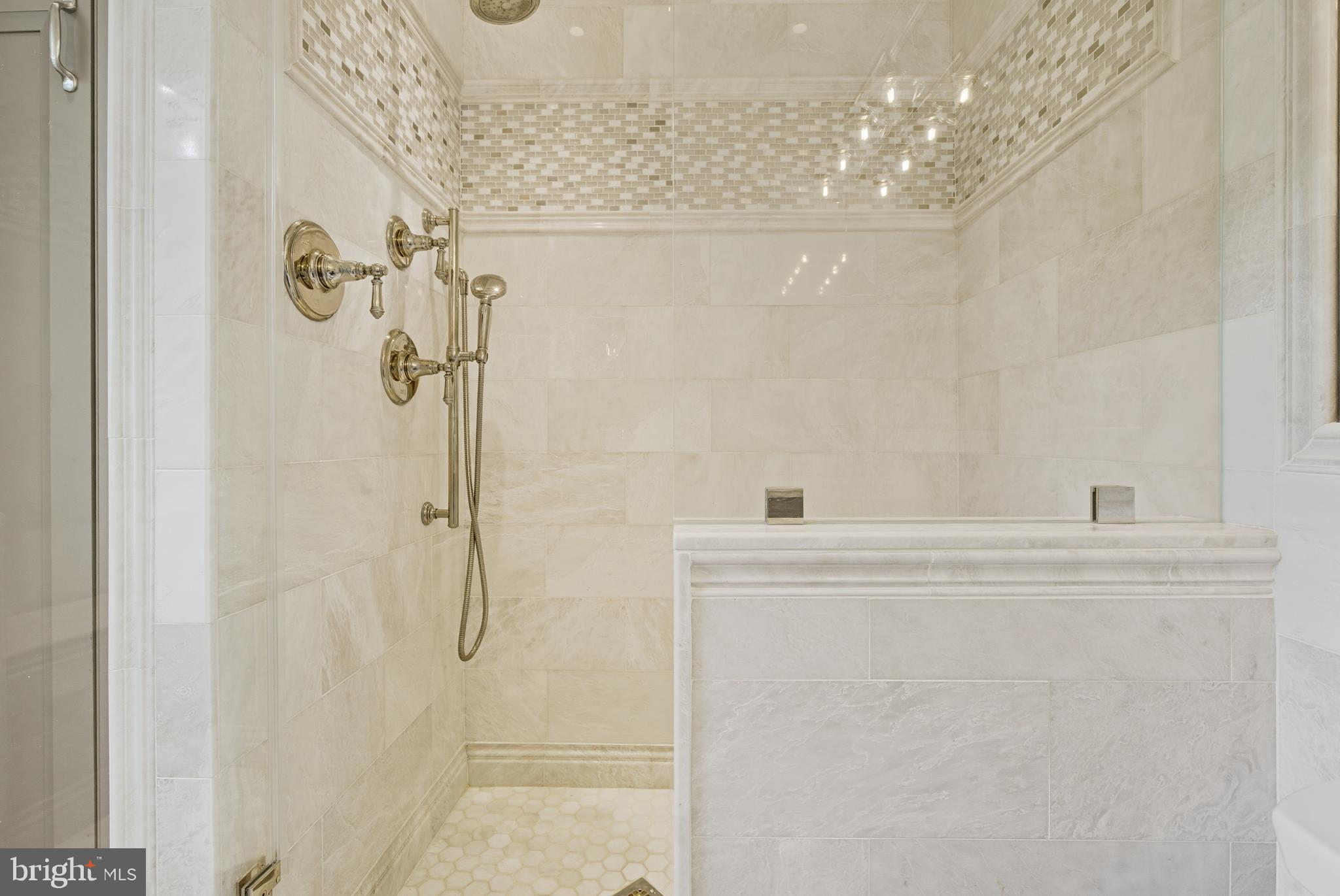 WESTLEIGH - Residential