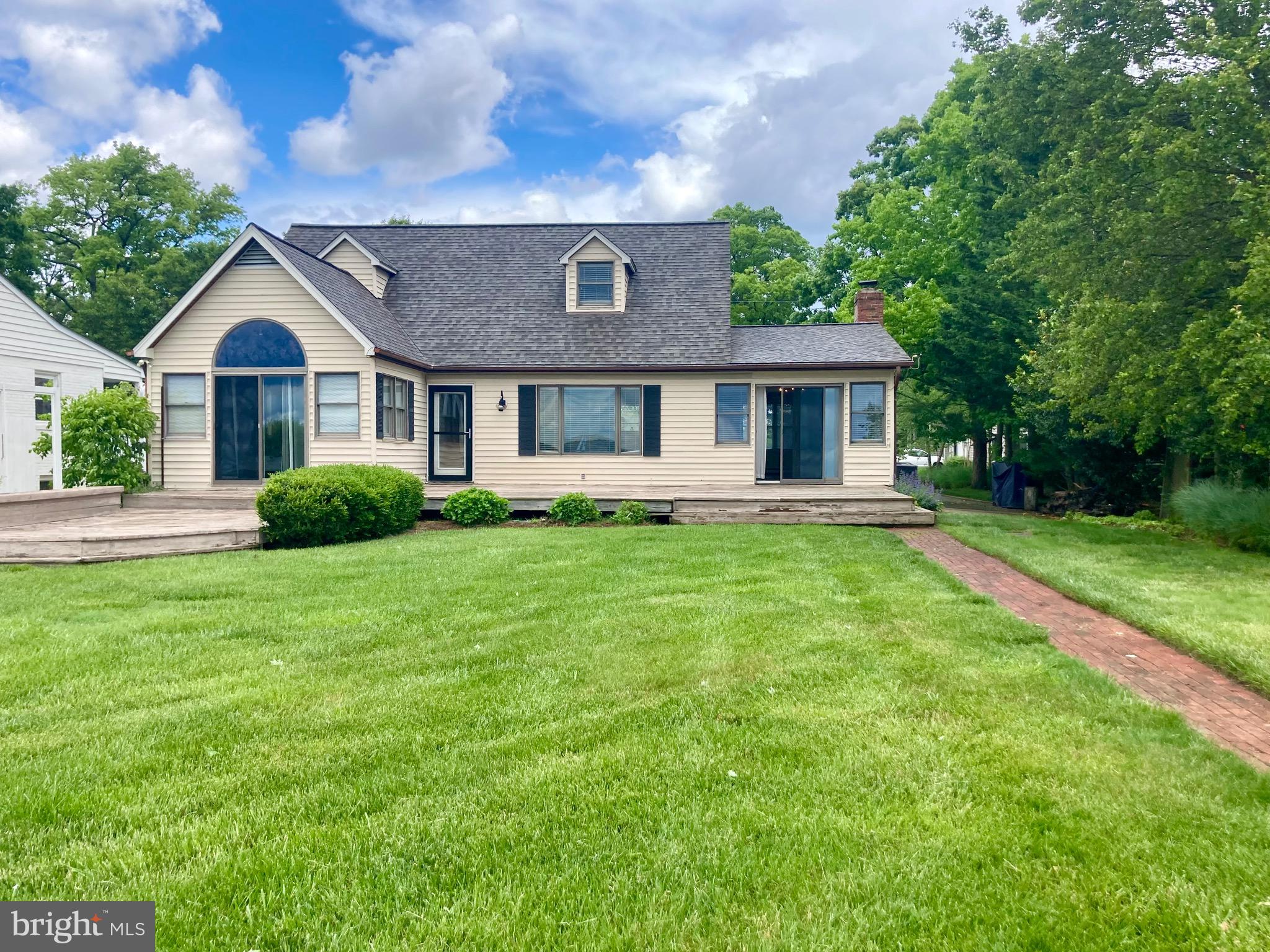 OAKWOOD - Residential Lease