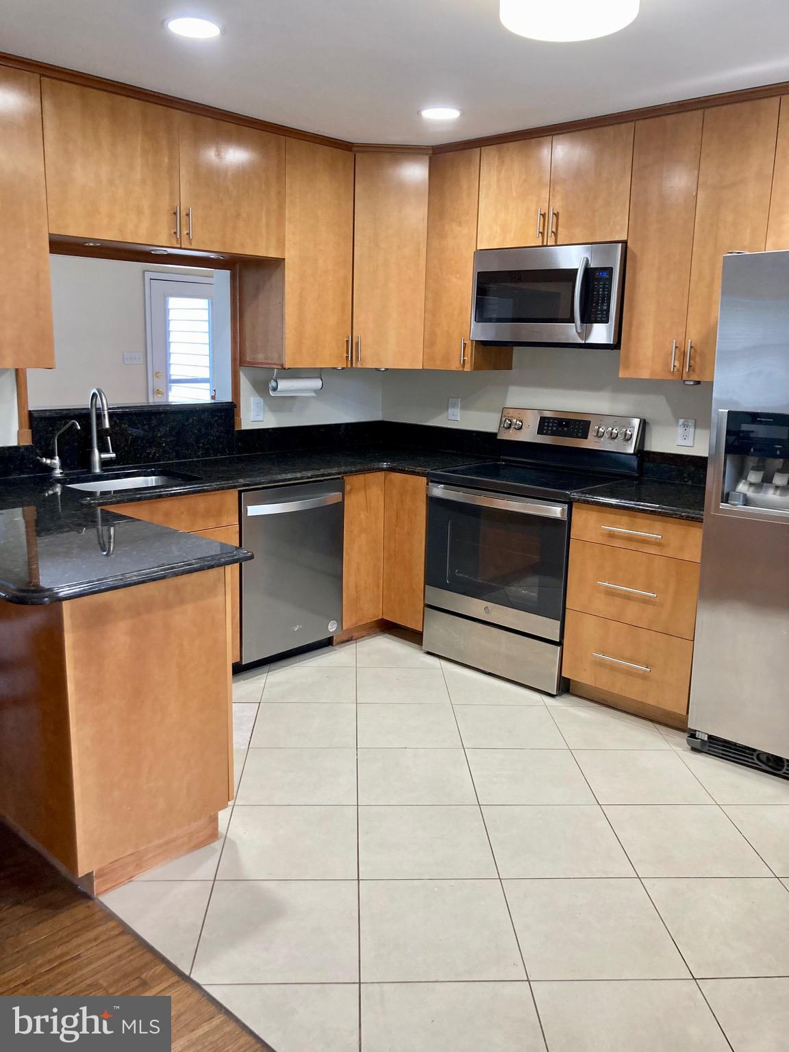 OAKWOOD - Residential Lease