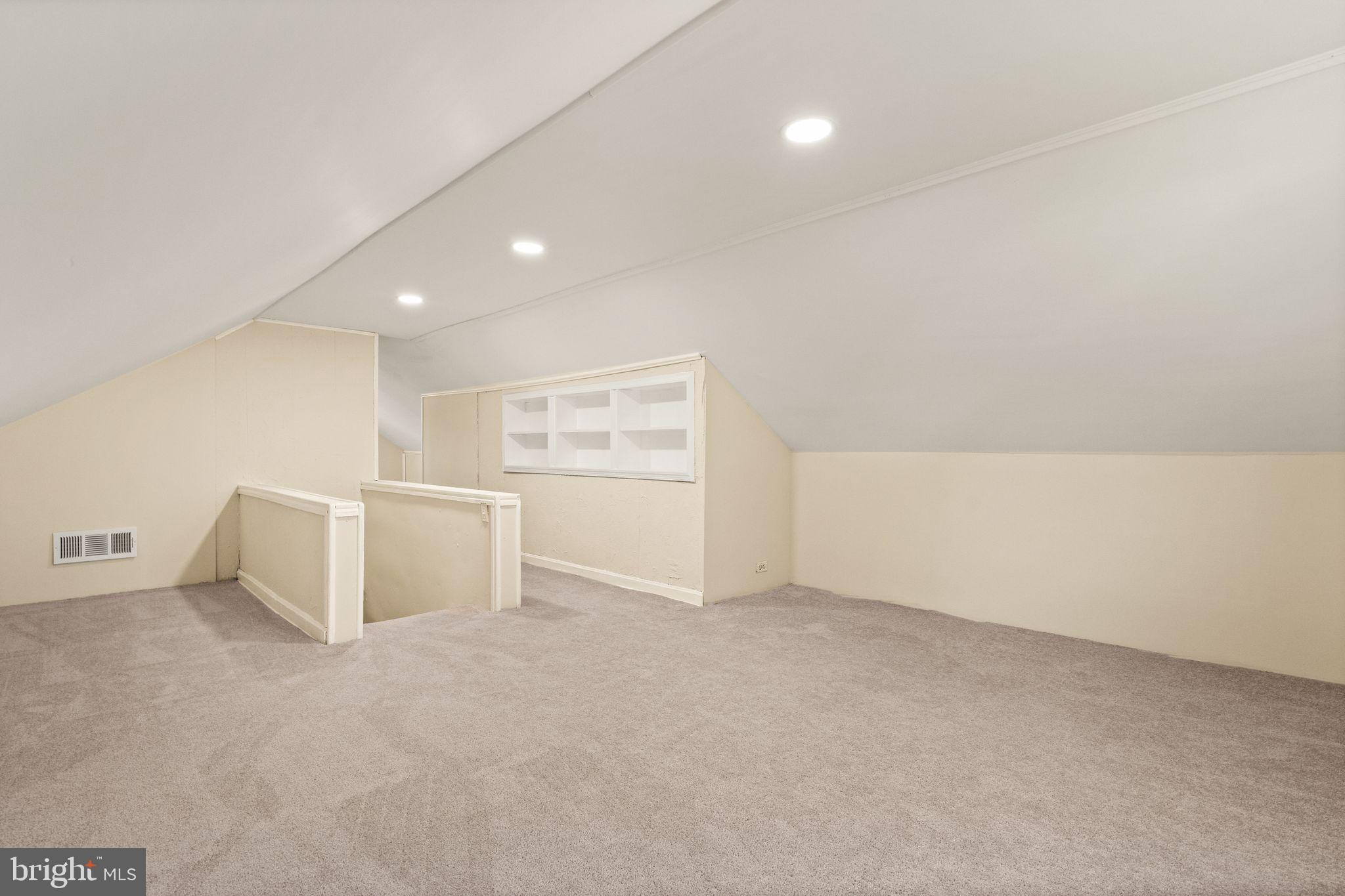 WEST LAWN - Residential