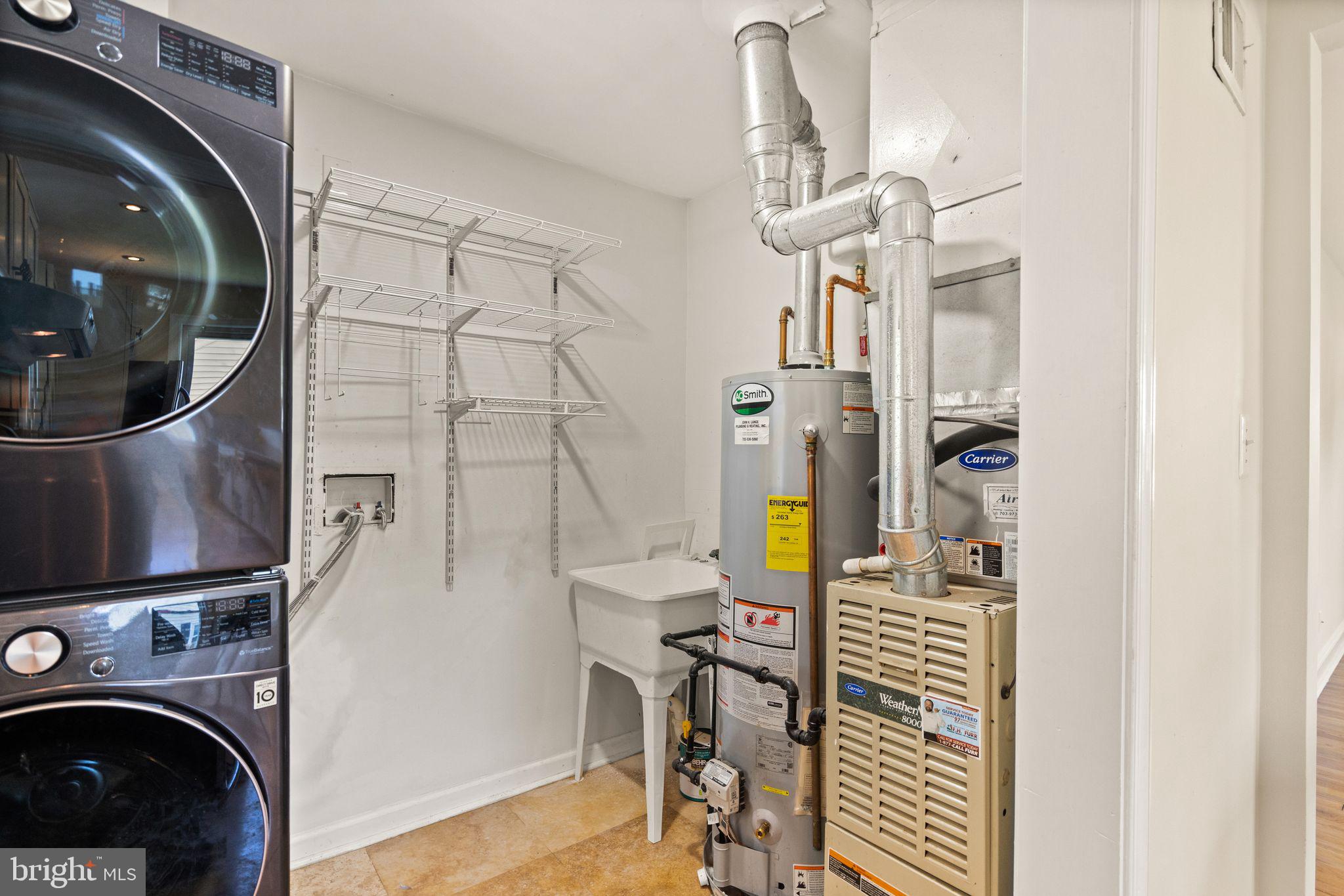 WEST LAWN - Residential