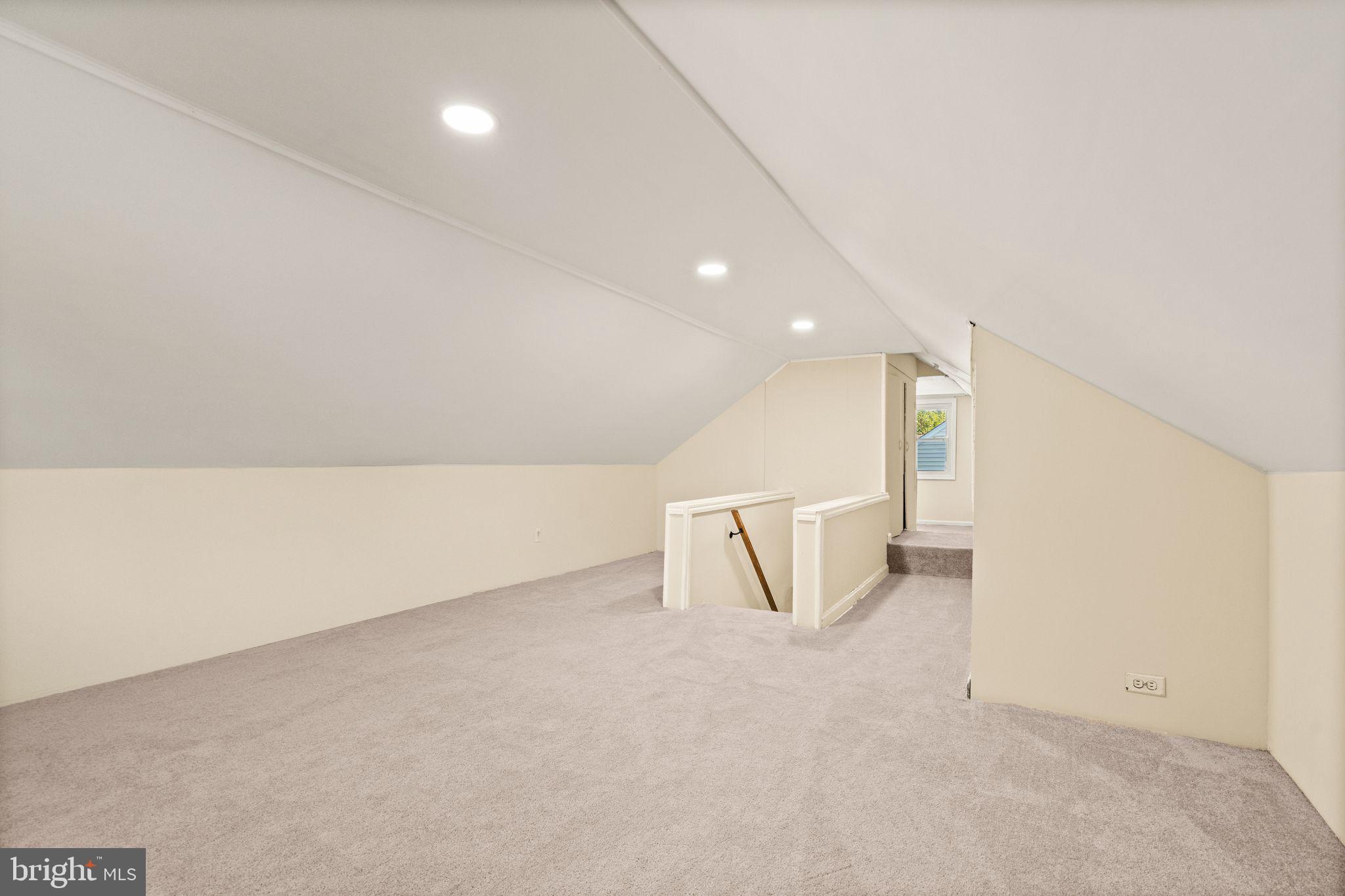 WEST LAWN - Residential