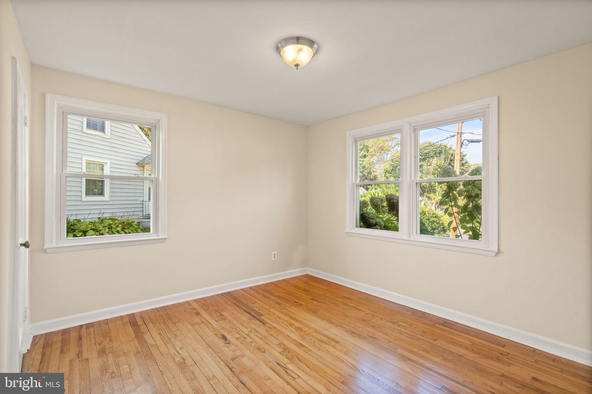 WEST LAWN - Residential