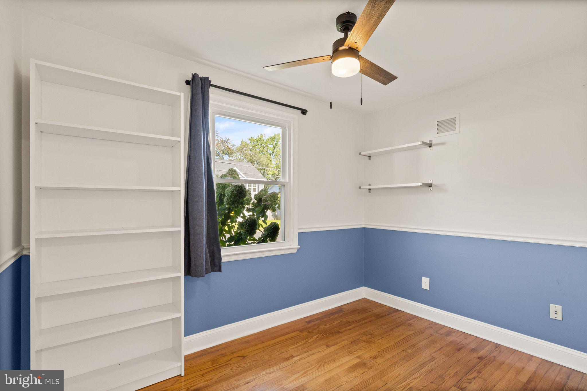 WEST LAWN - Residential