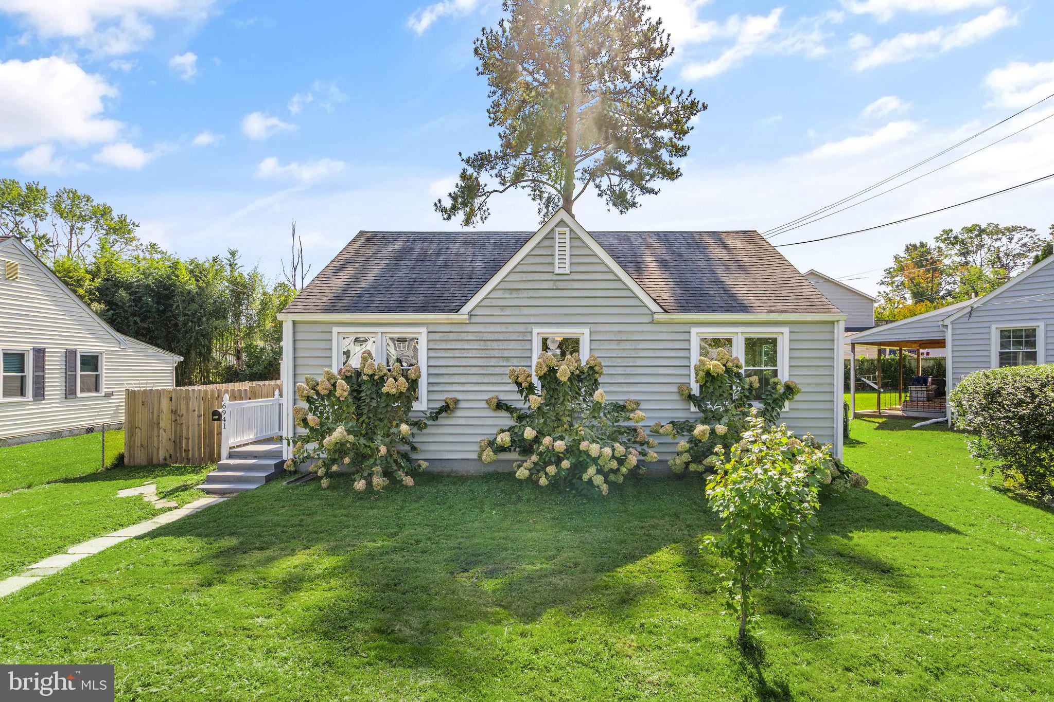 WEST LAWN - Residential