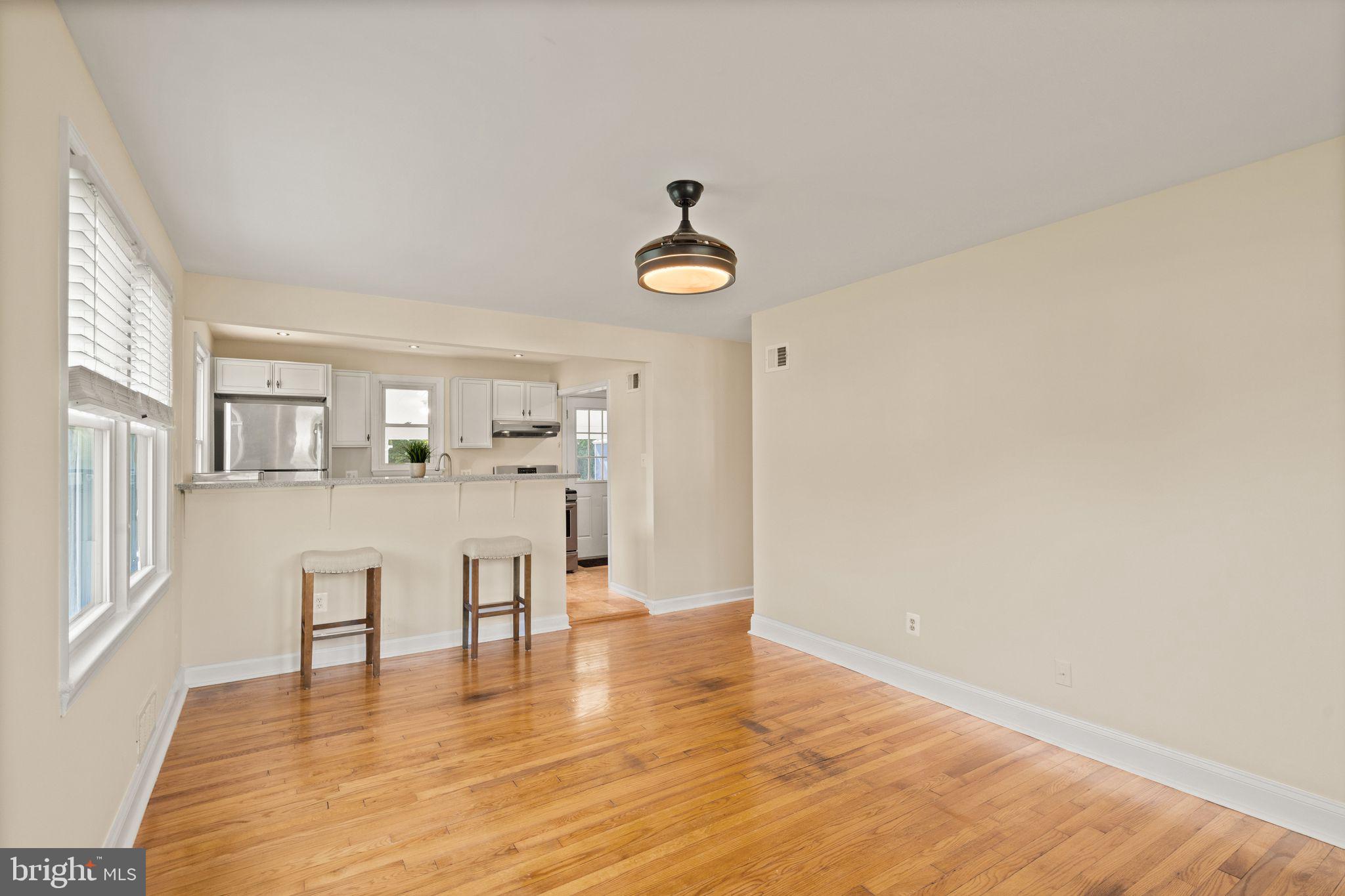 WEST LAWN - Residential