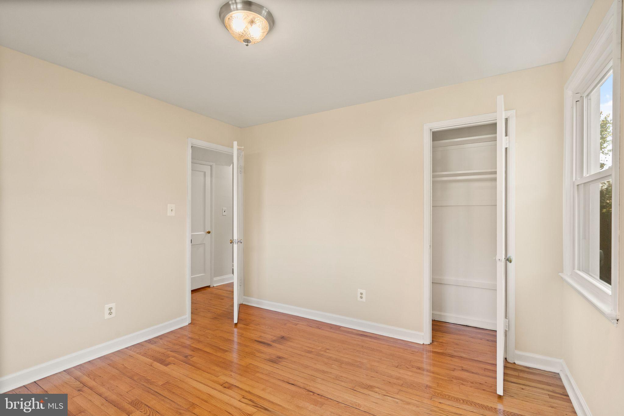 WEST LAWN - Residential