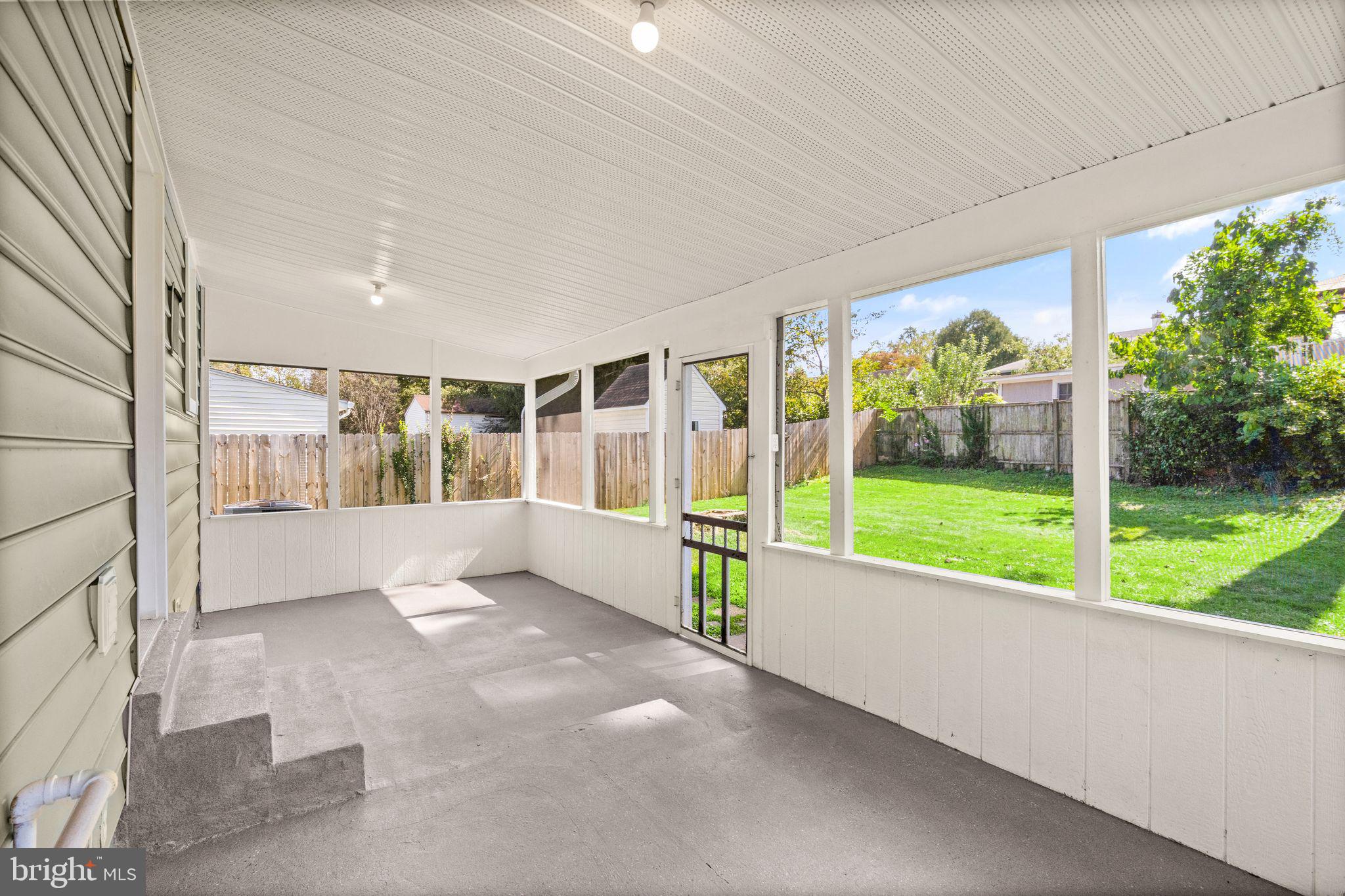 WEST LAWN - Residential