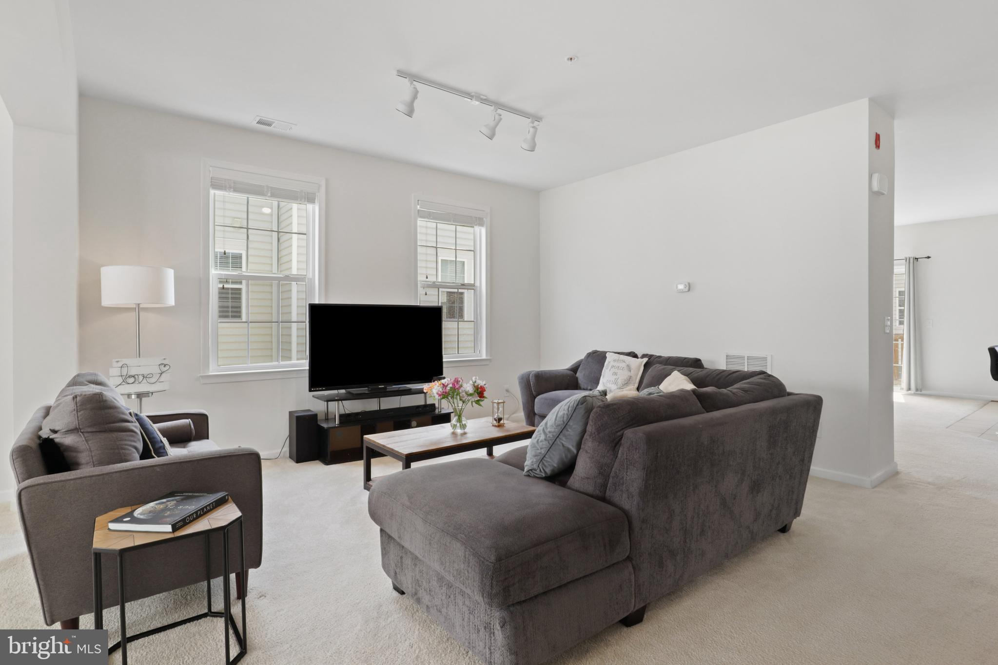 MERCER PARK CONDOMINIUM - Residential