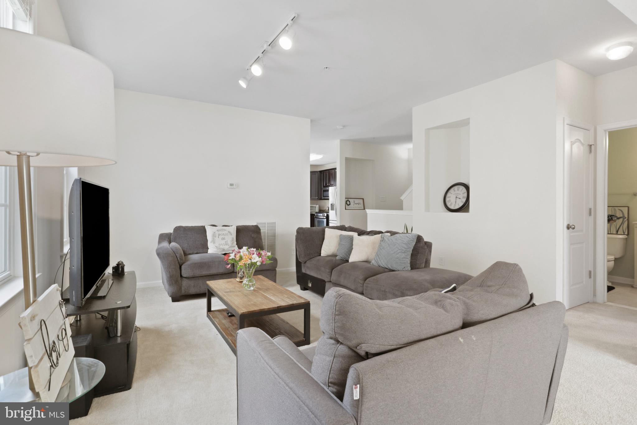 MERCER PARK CONDOMINIUM - Residential