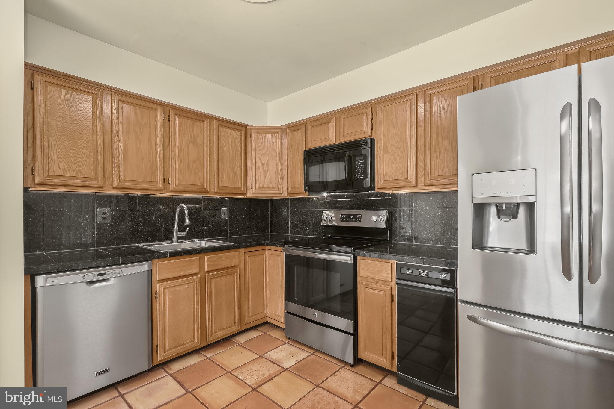 THE CEDARS - Residential