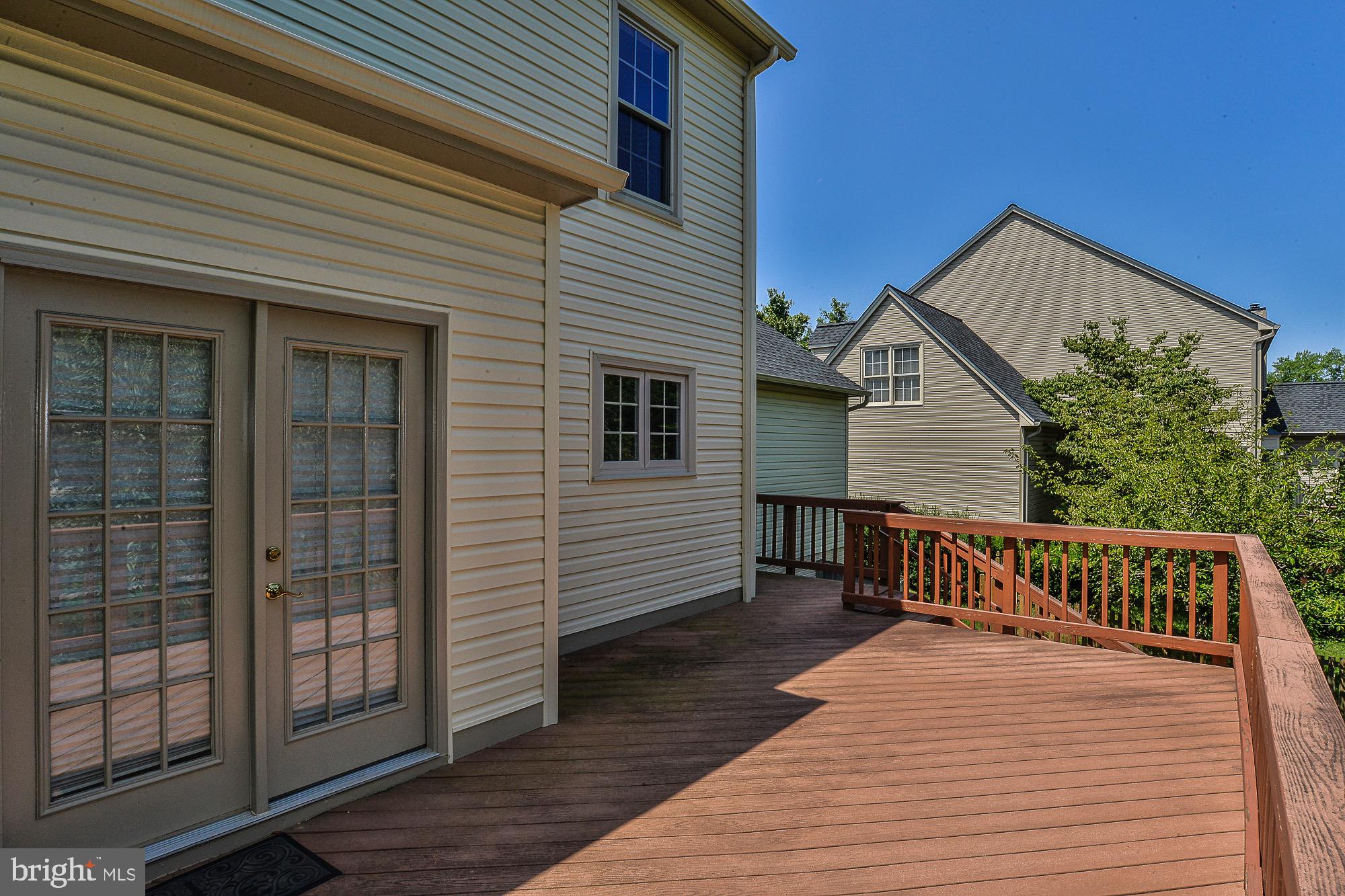 FRANKLIN CORNER - Residential Lease