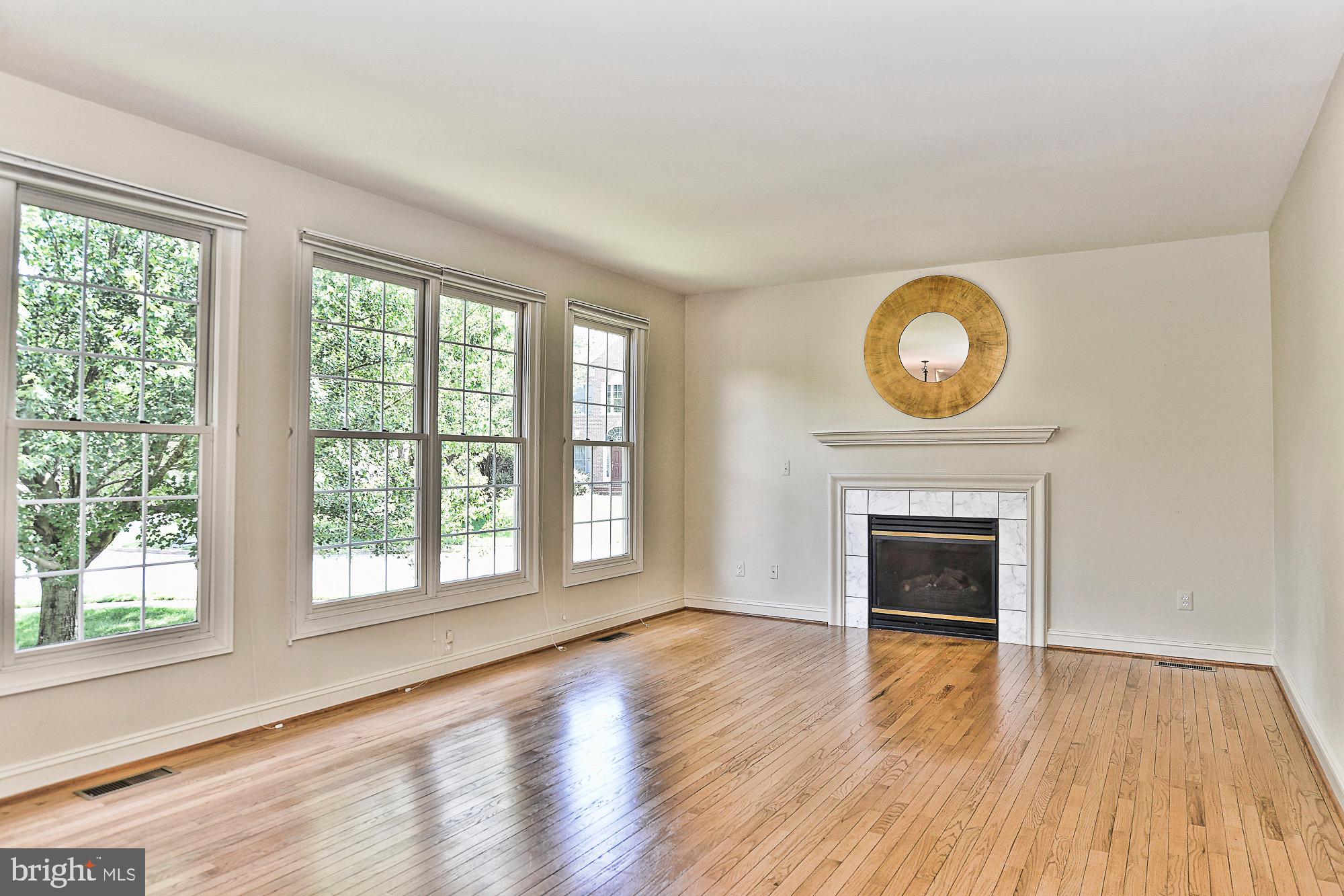 FRANKLIN CORNER - Residential Lease