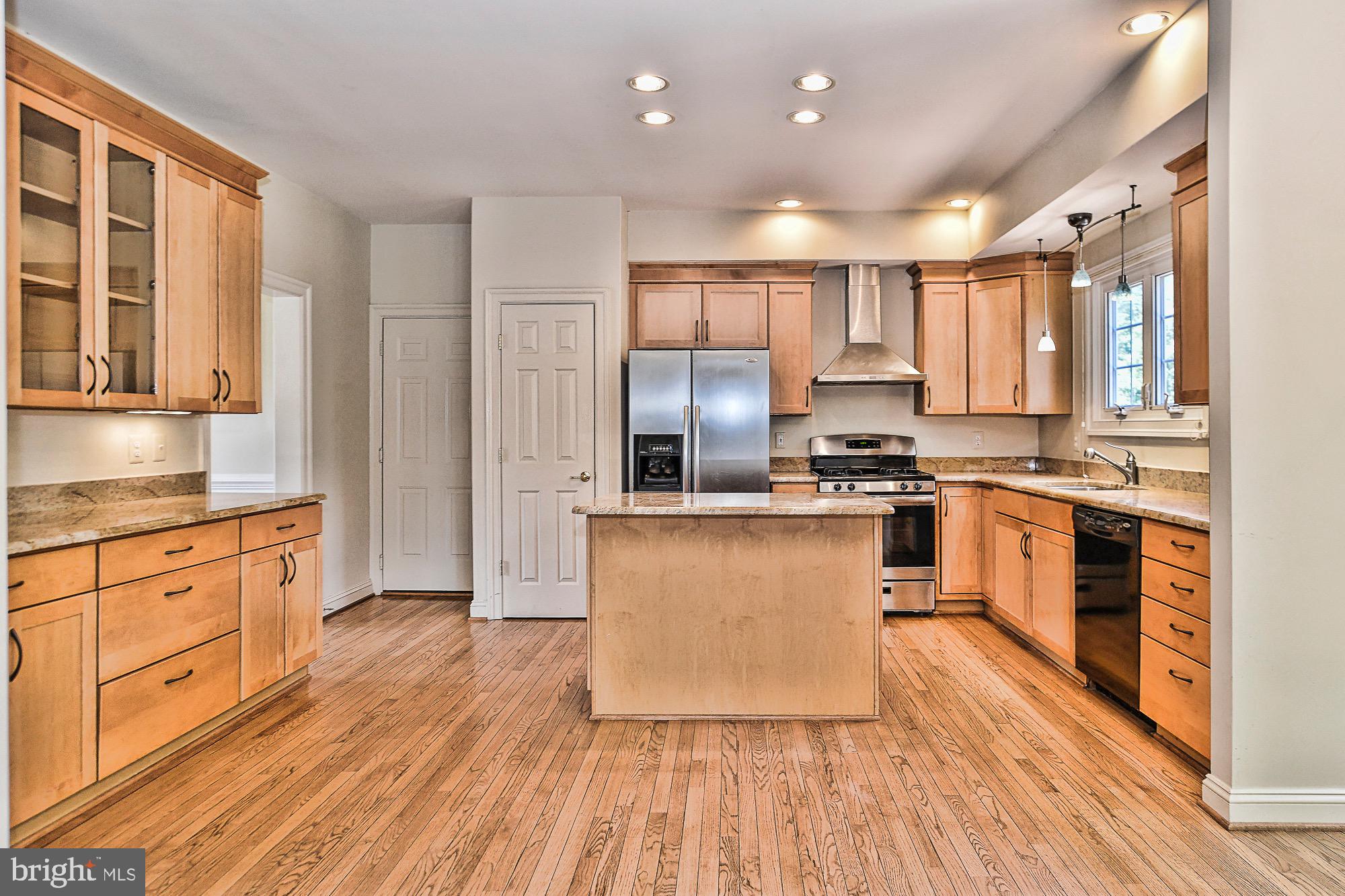 FRANKLIN CORNER - Residential Lease