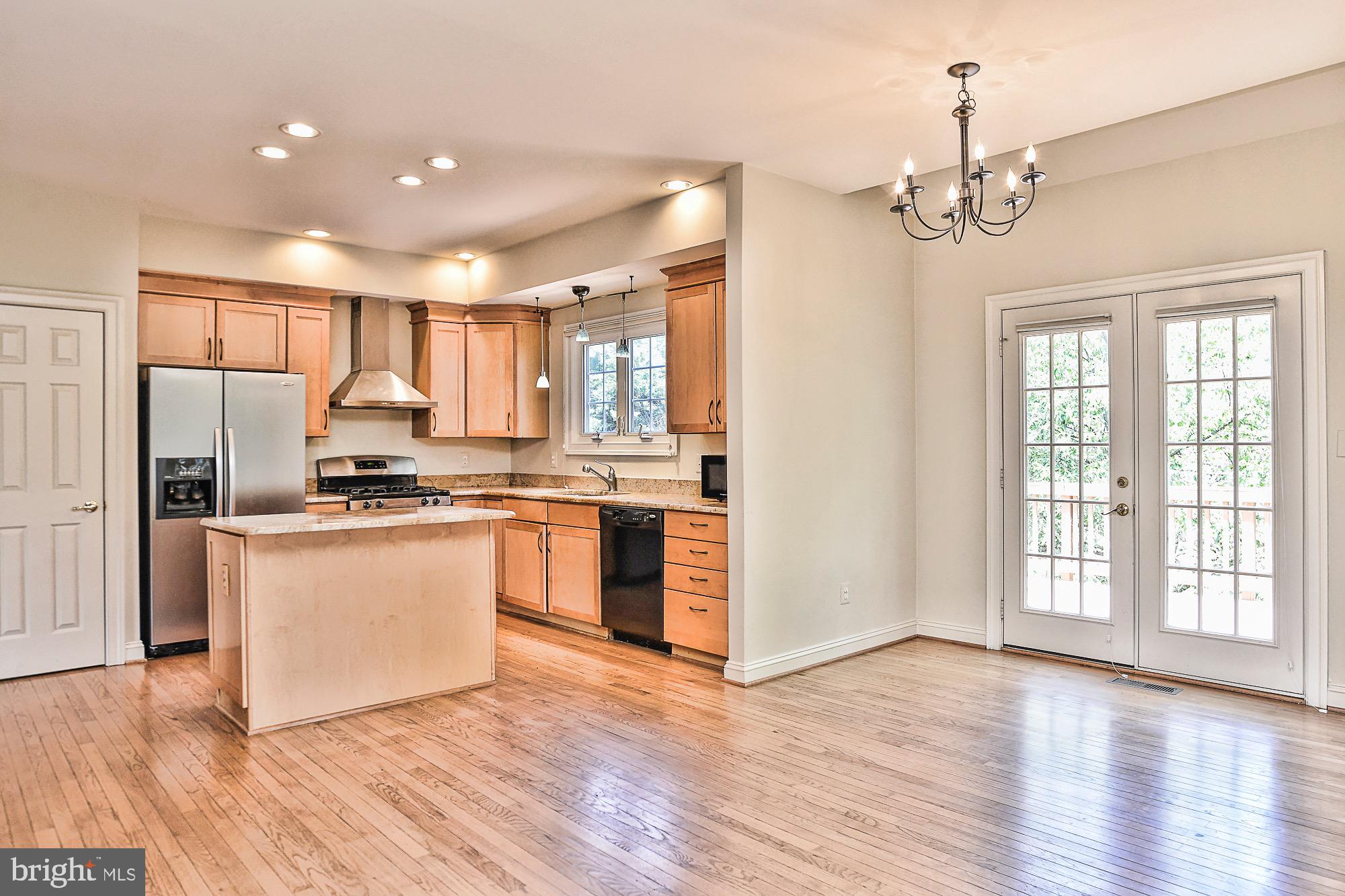 FRANKLIN CORNER - Residential Lease