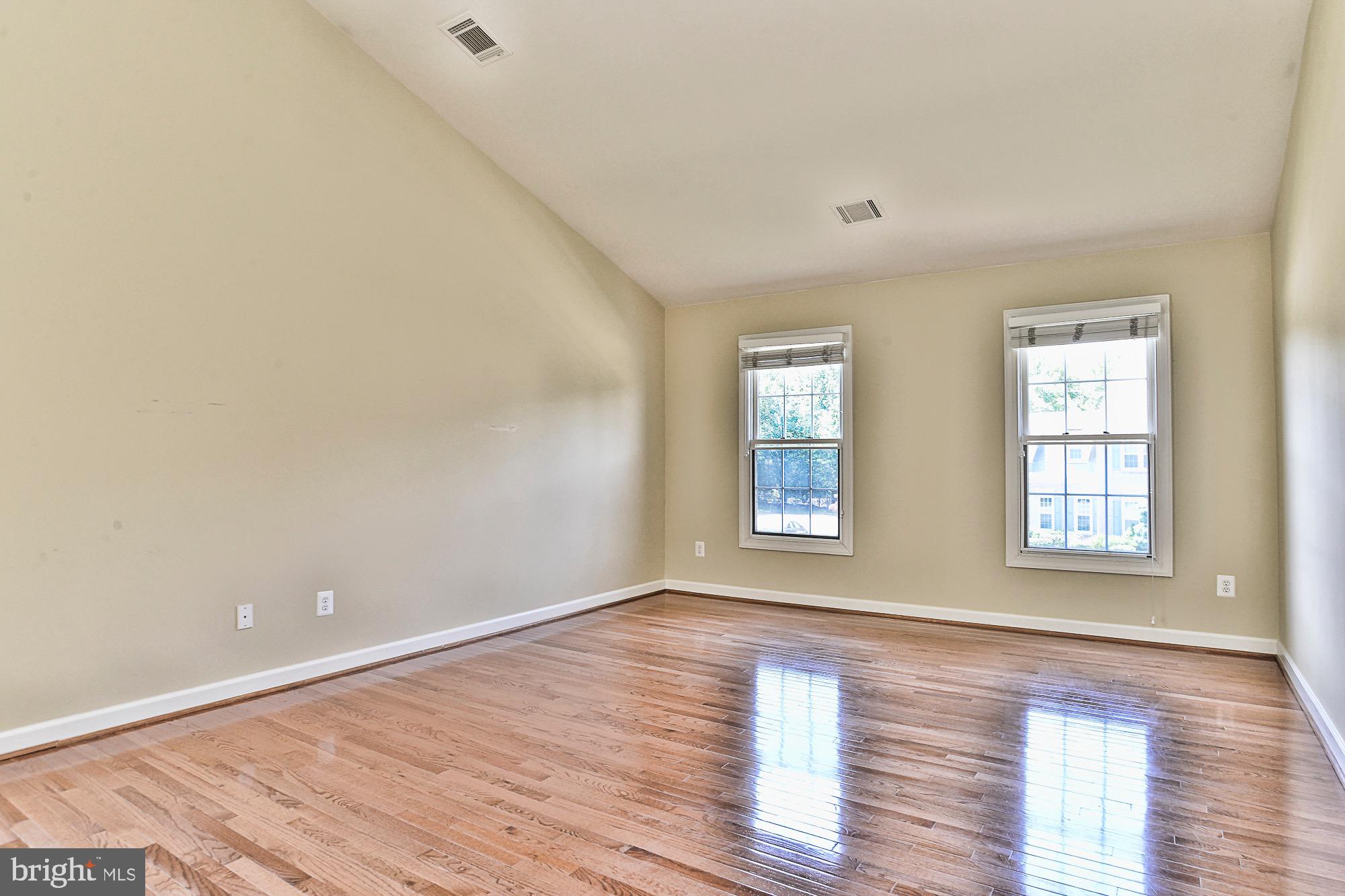 FRANKLIN CORNER - Residential Lease