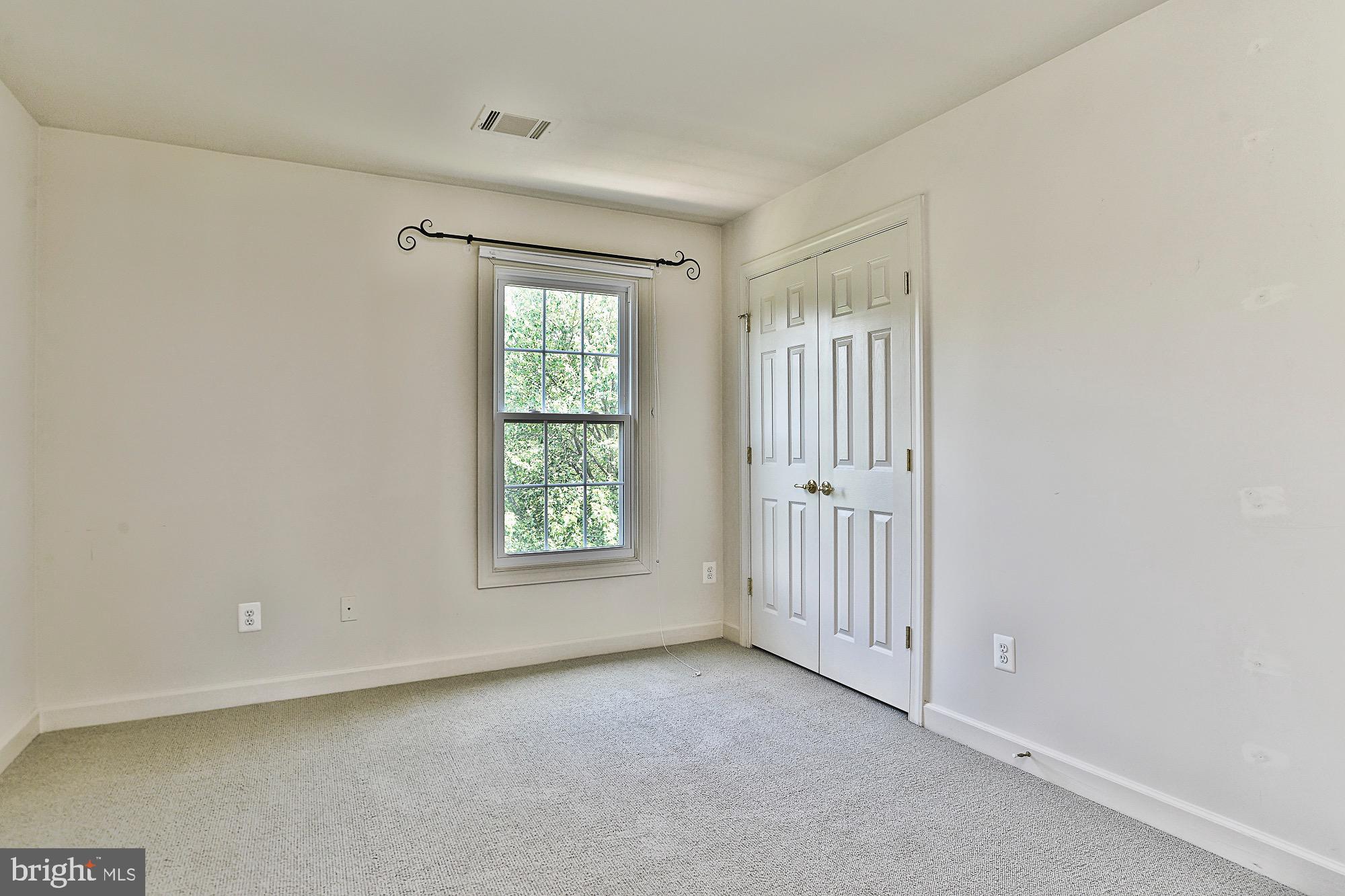 FRANKLIN CORNER - Residential Lease