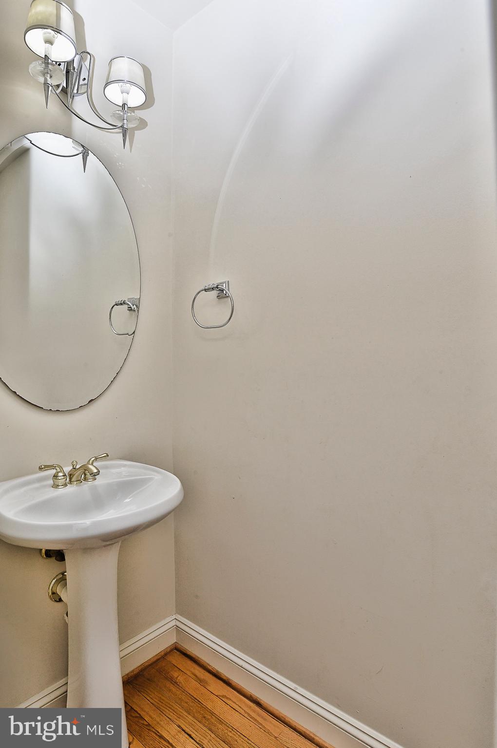 FRANKLIN CORNER - Residential Lease