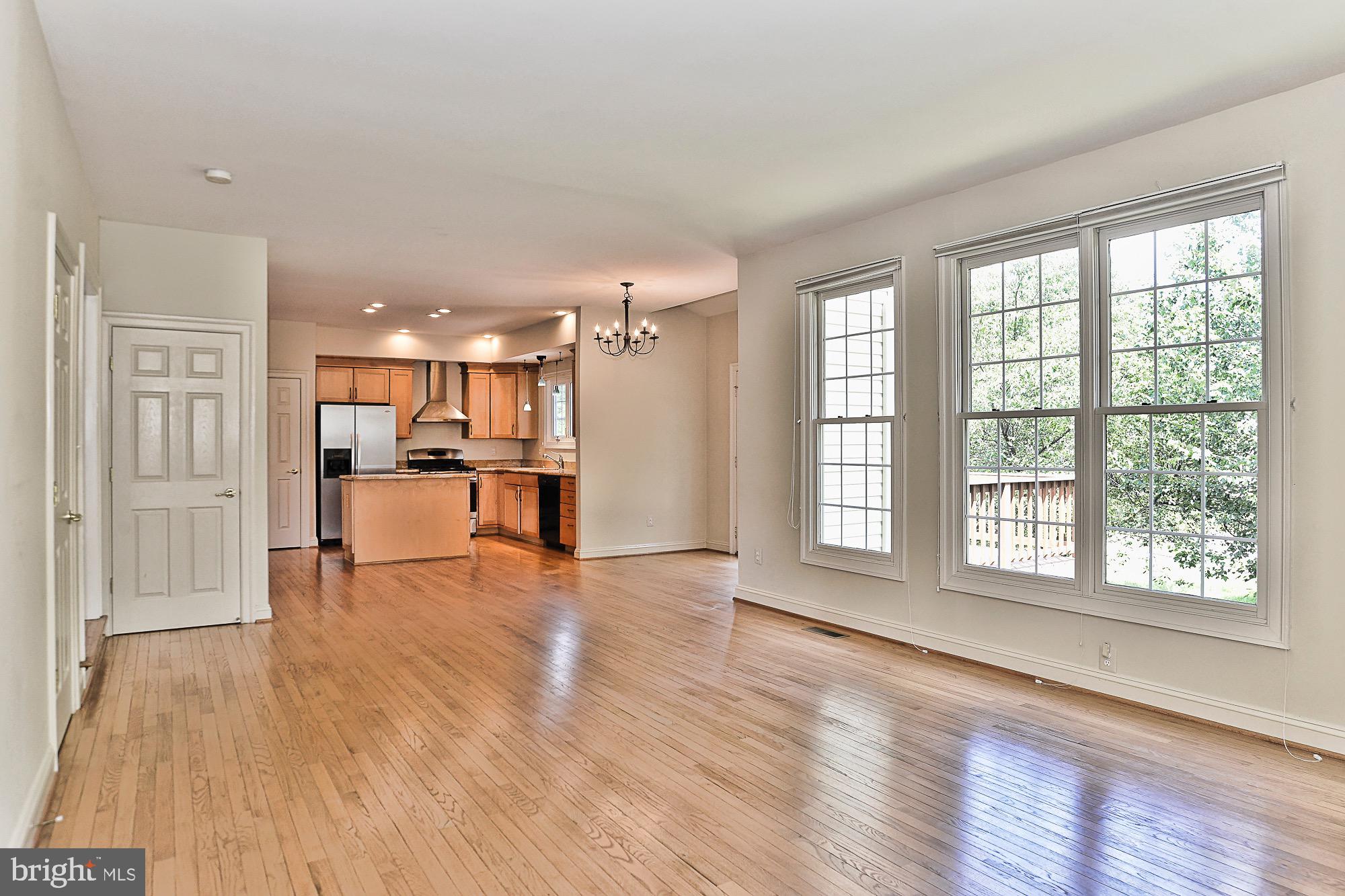 FRANKLIN CORNER - Residential Lease