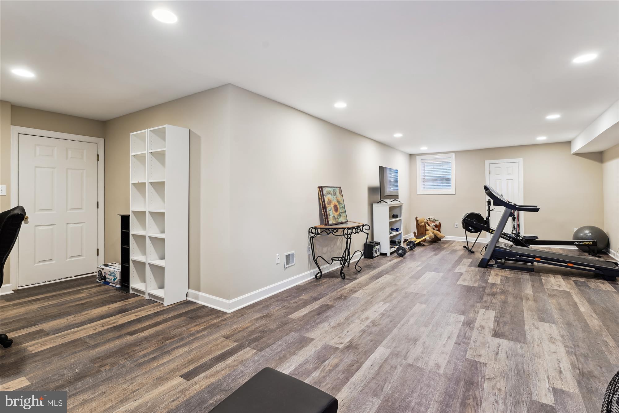 KENTLANDS - Residential