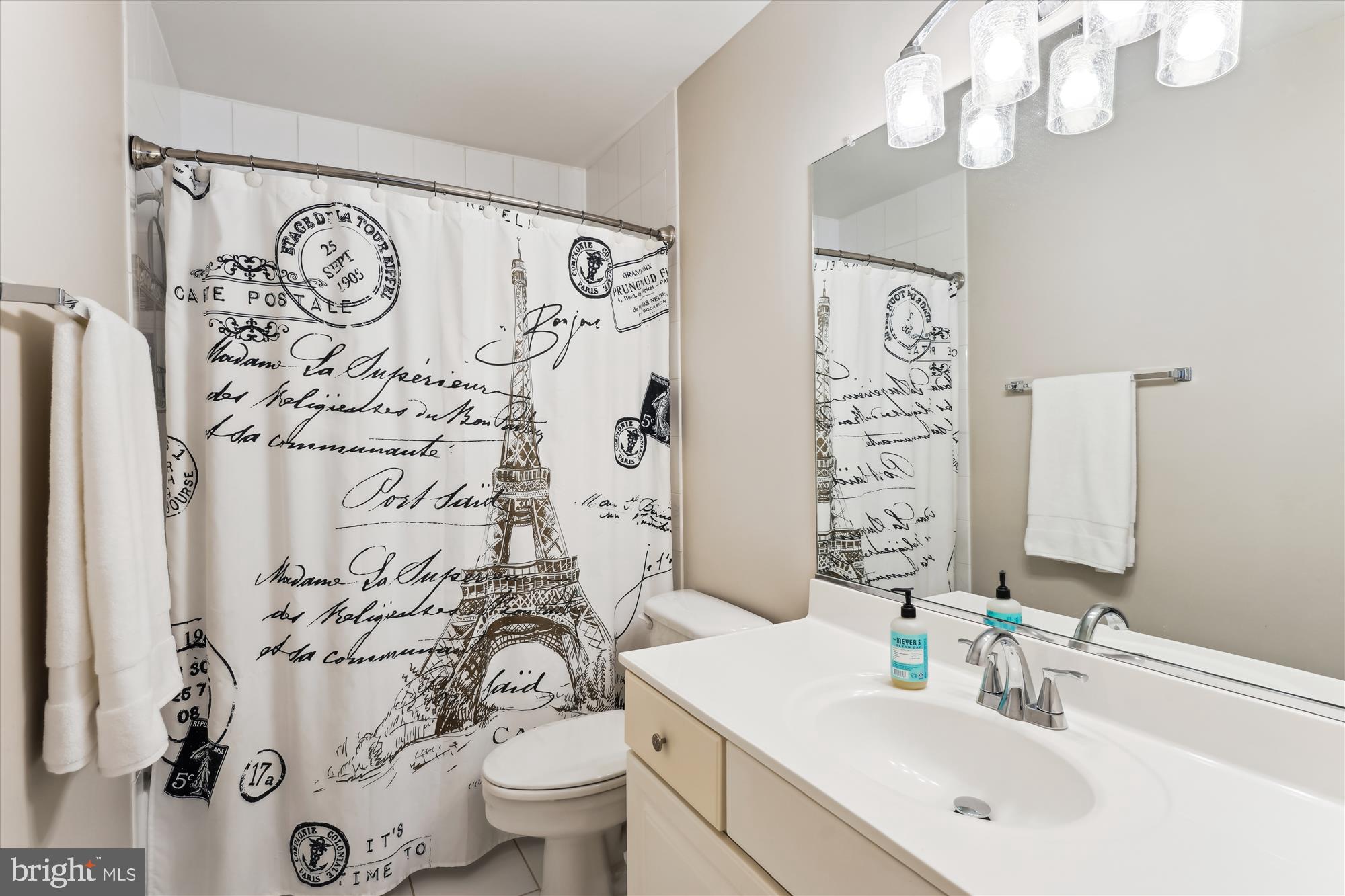 KENTLANDS - Residential