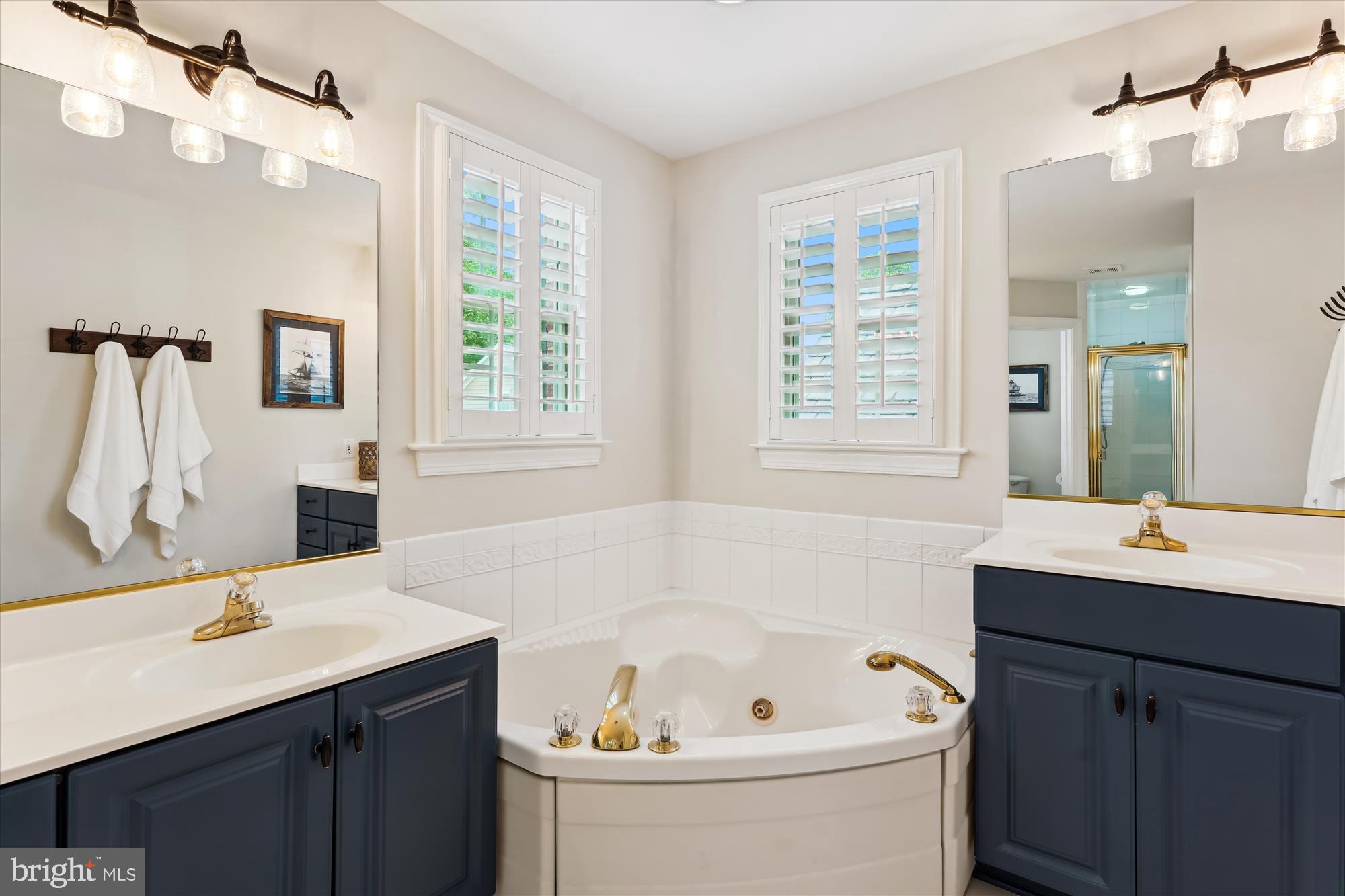 KENTLANDS - Residential