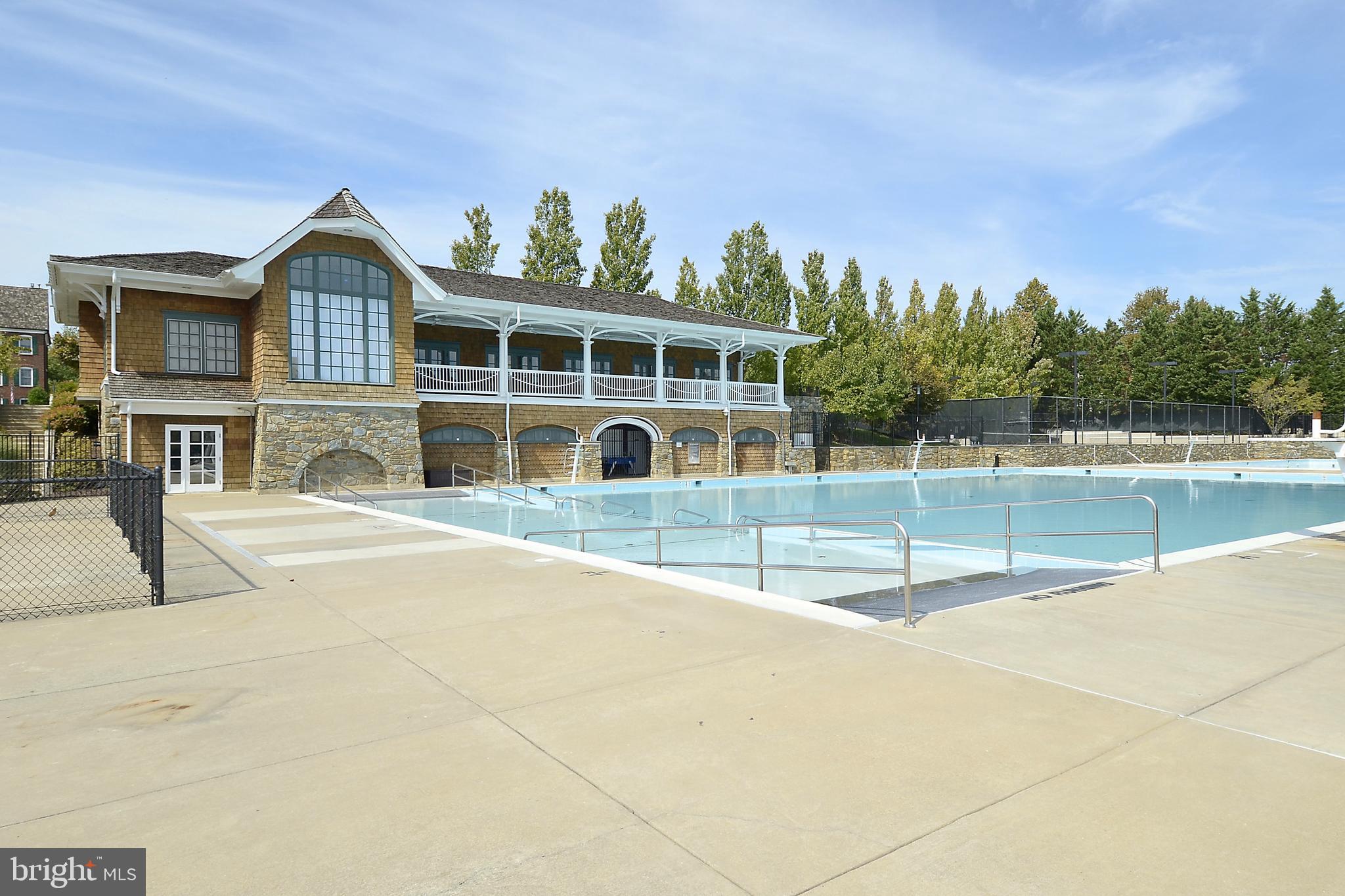 KENTLANDS - Residential