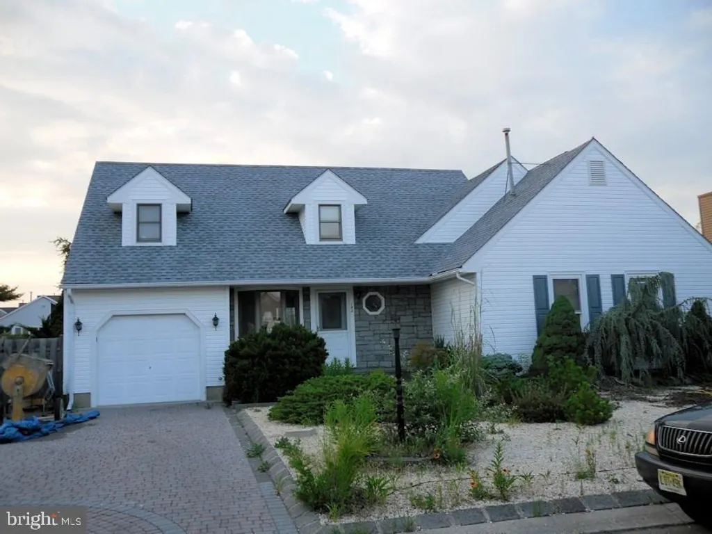 184 Matilda Drive, Manahawkin, NJ 08050