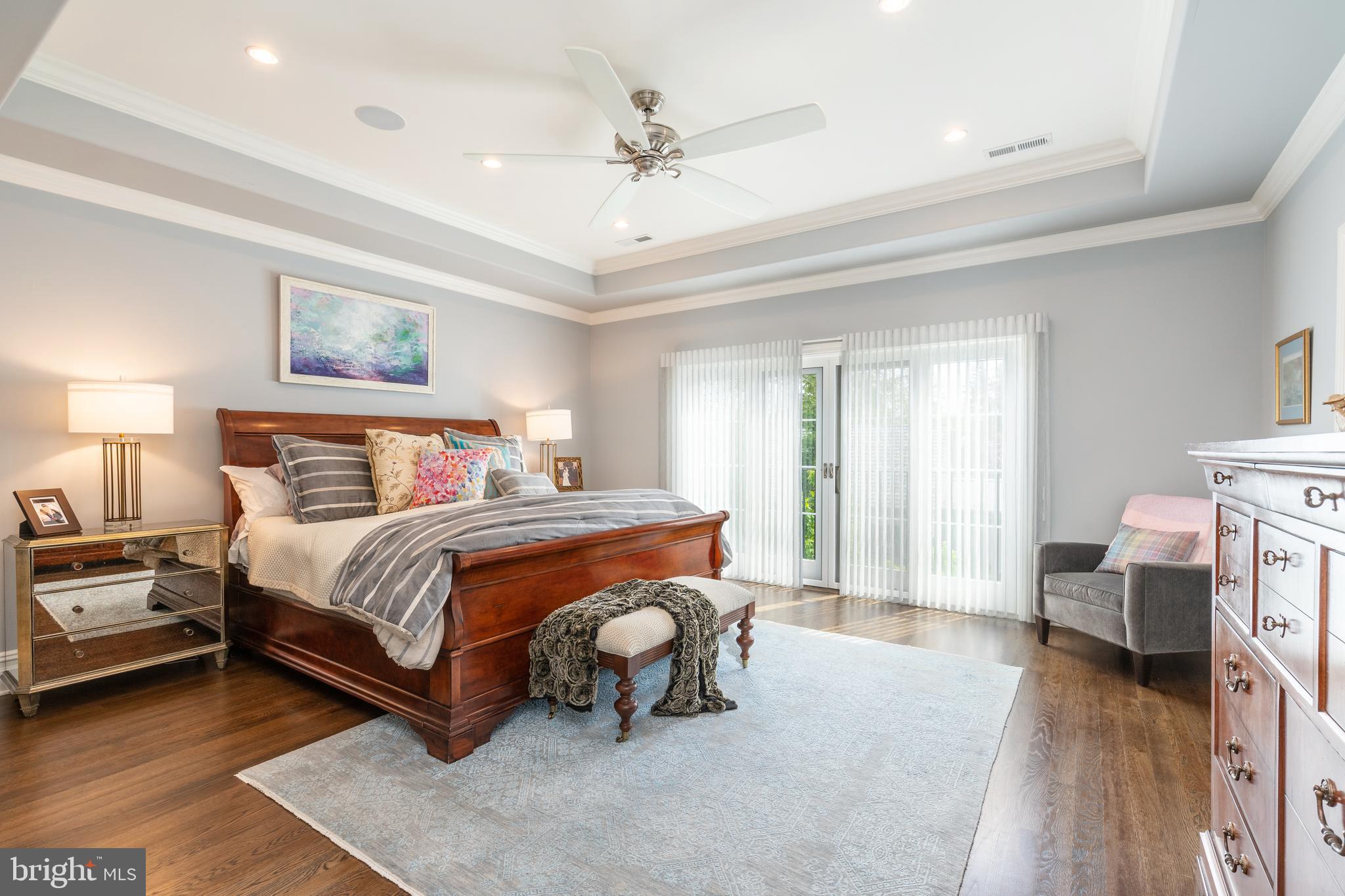 CHESTNUT HILL - Residential