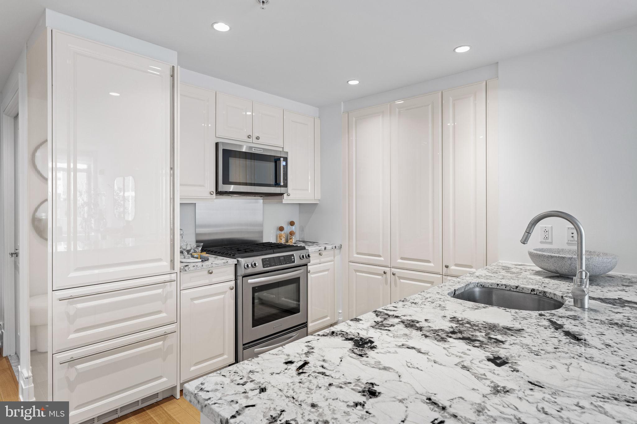 RITTENHOUSE SQUARE - Residential