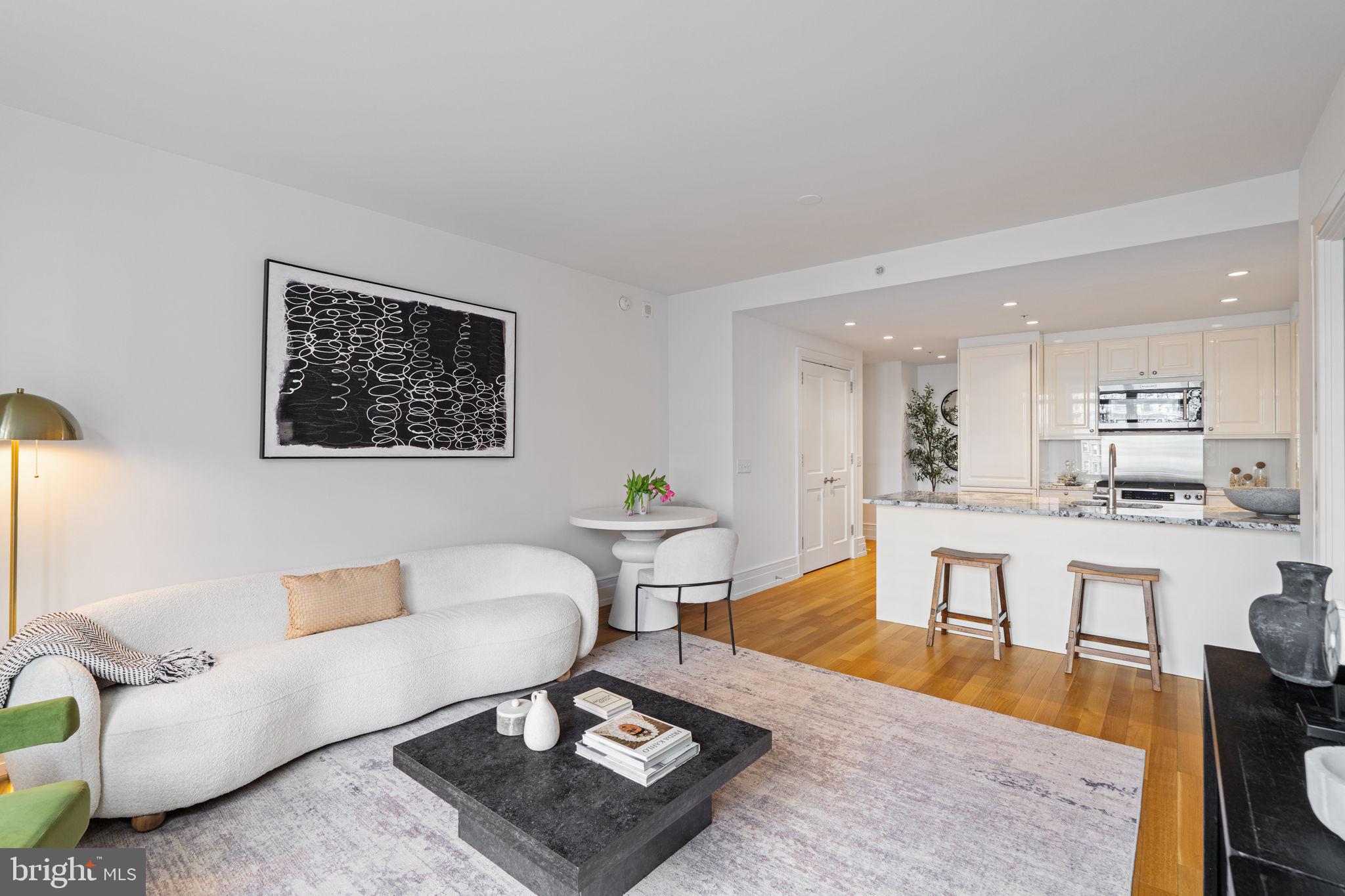 RITTENHOUSE SQUARE - Residential