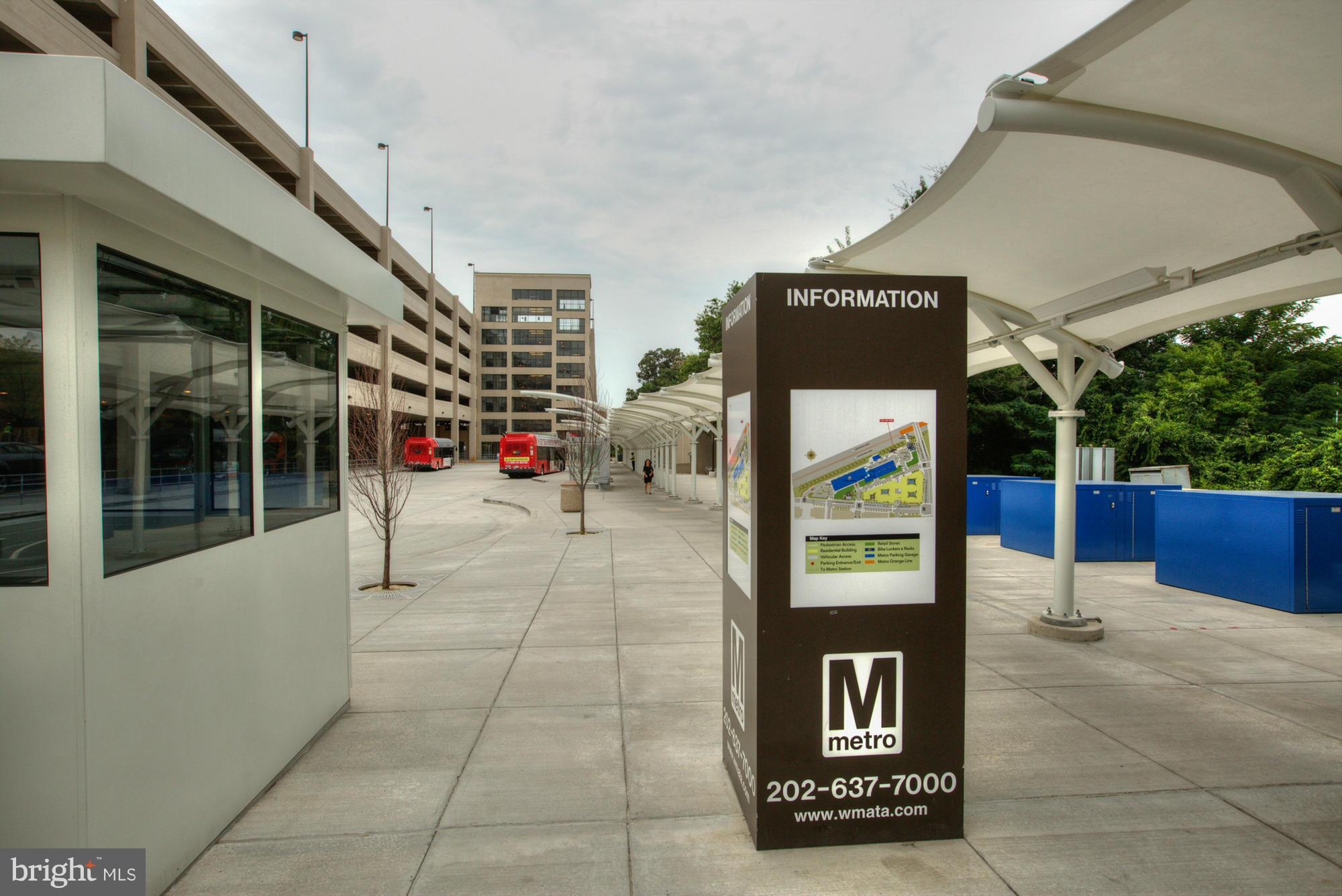 DUNN LORING VILLAGE - Residential