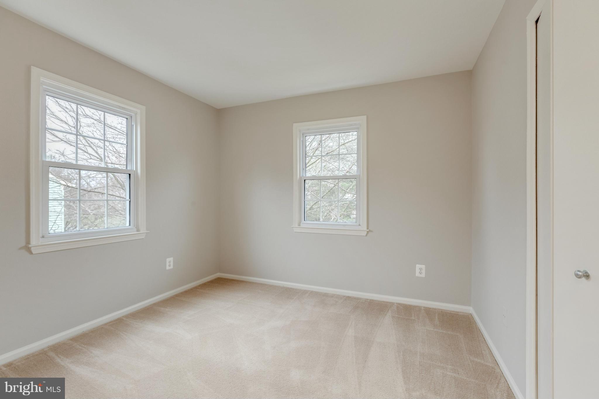 DUNN LORING VILLAGE - Residential