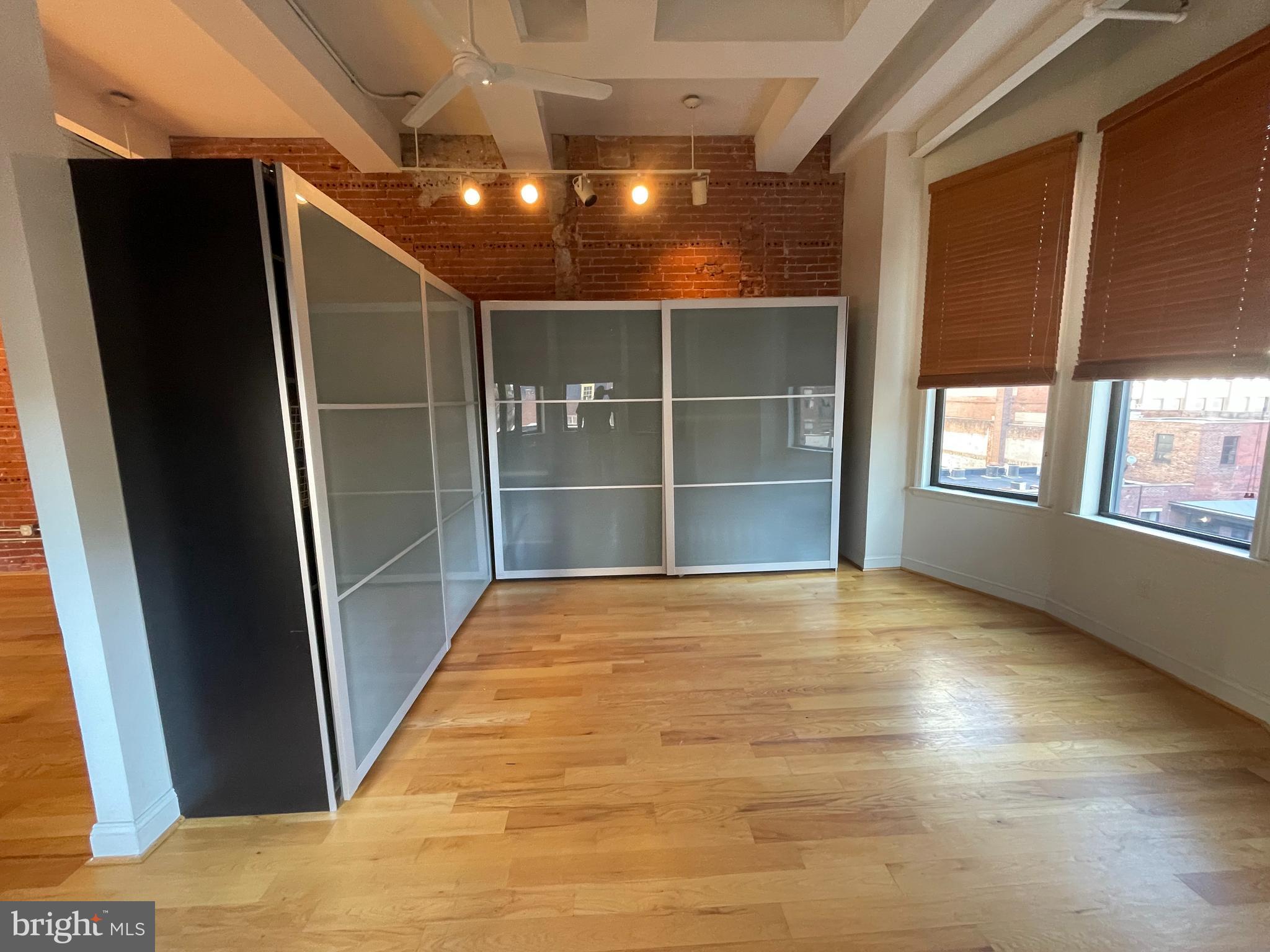 WASHINGTON SQ - Residential Lease