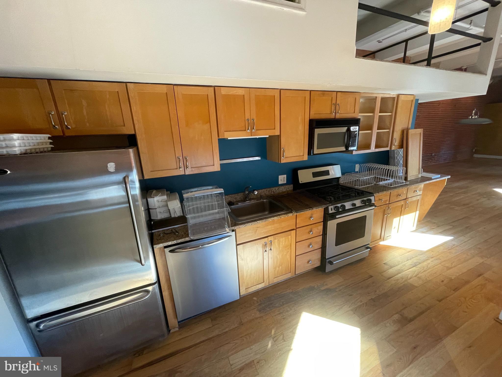 WASHINGTON SQ - Residential Lease