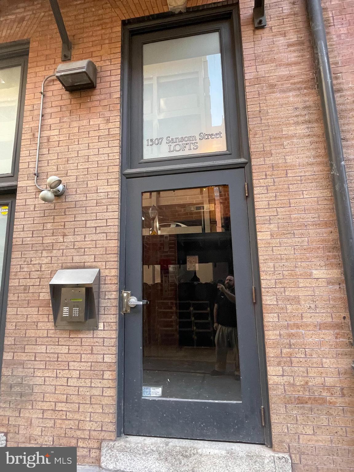 WASHINGTON SQ - Residential Lease