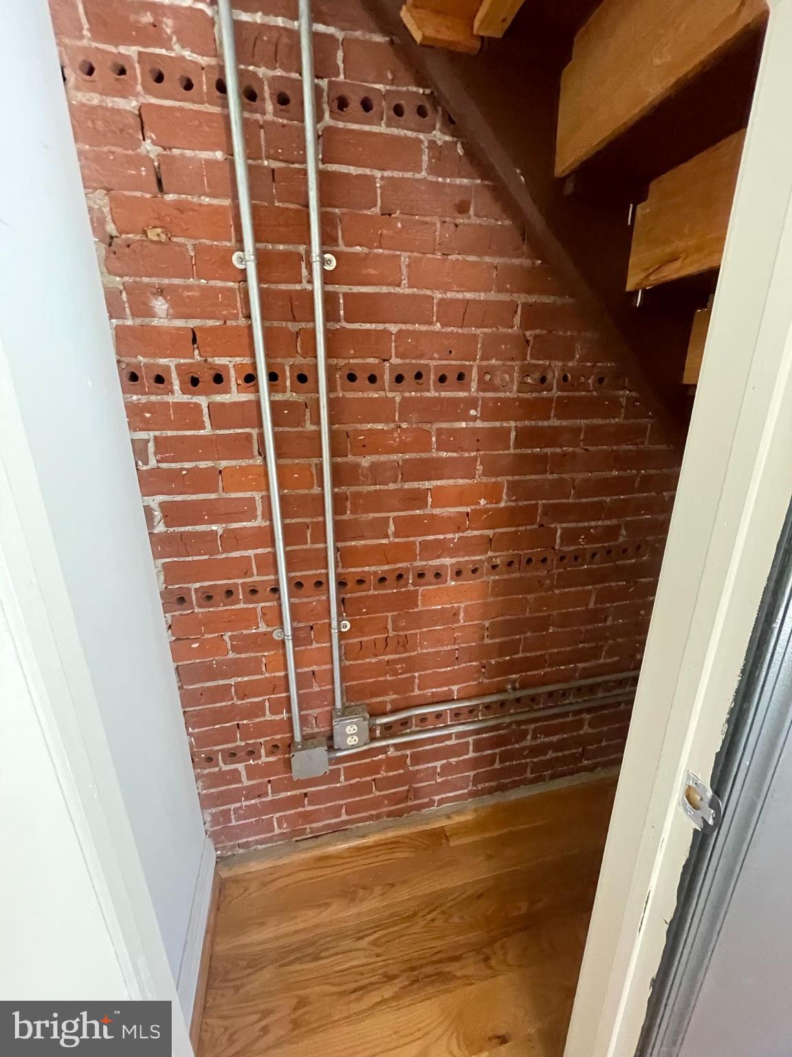 WASHINGTON SQ - Residential Lease