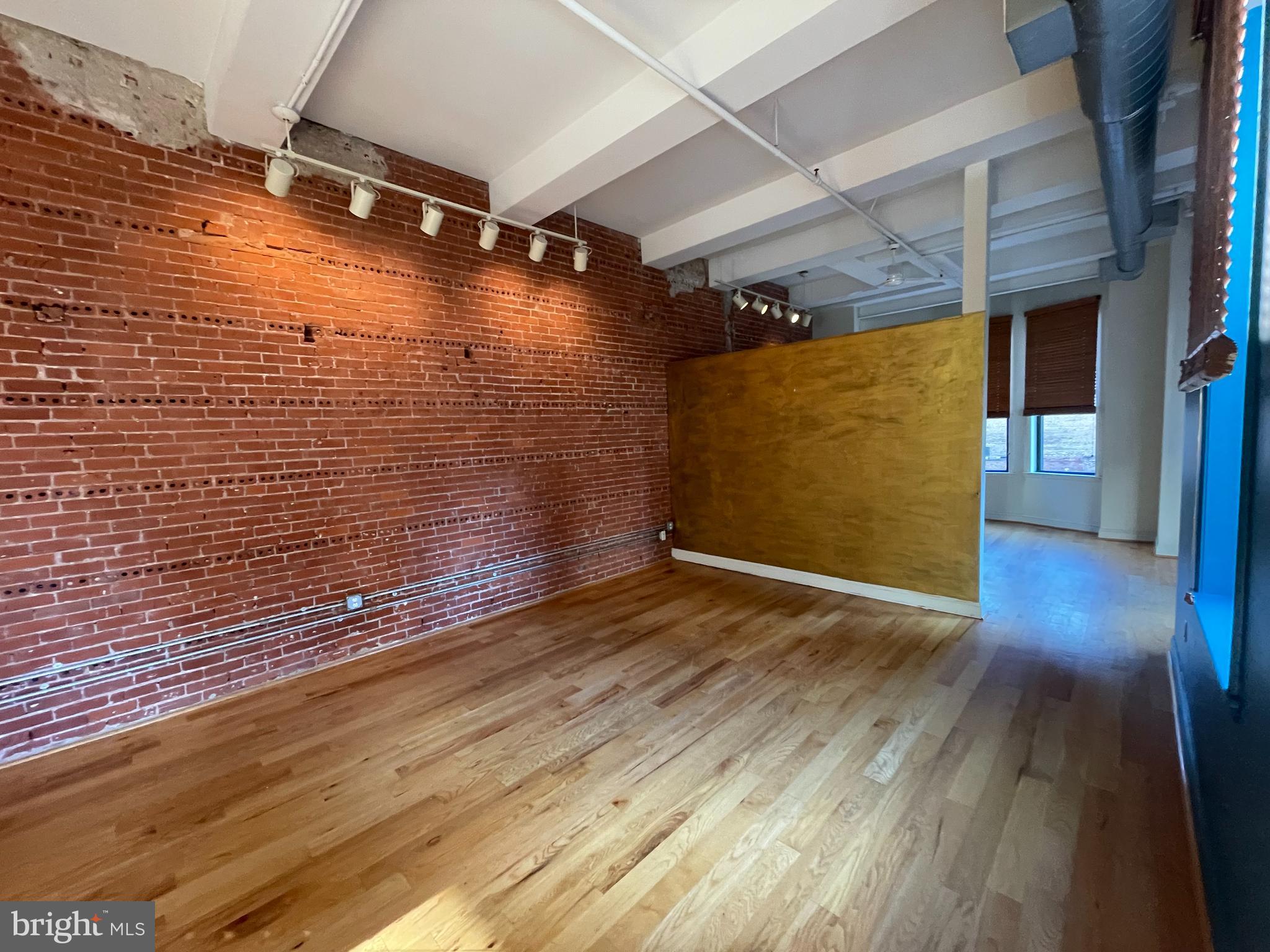 WASHINGTON SQ - Residential Lease