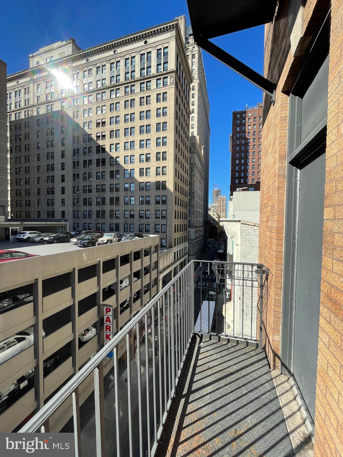 WASHINGTON SQ - Residential Lease