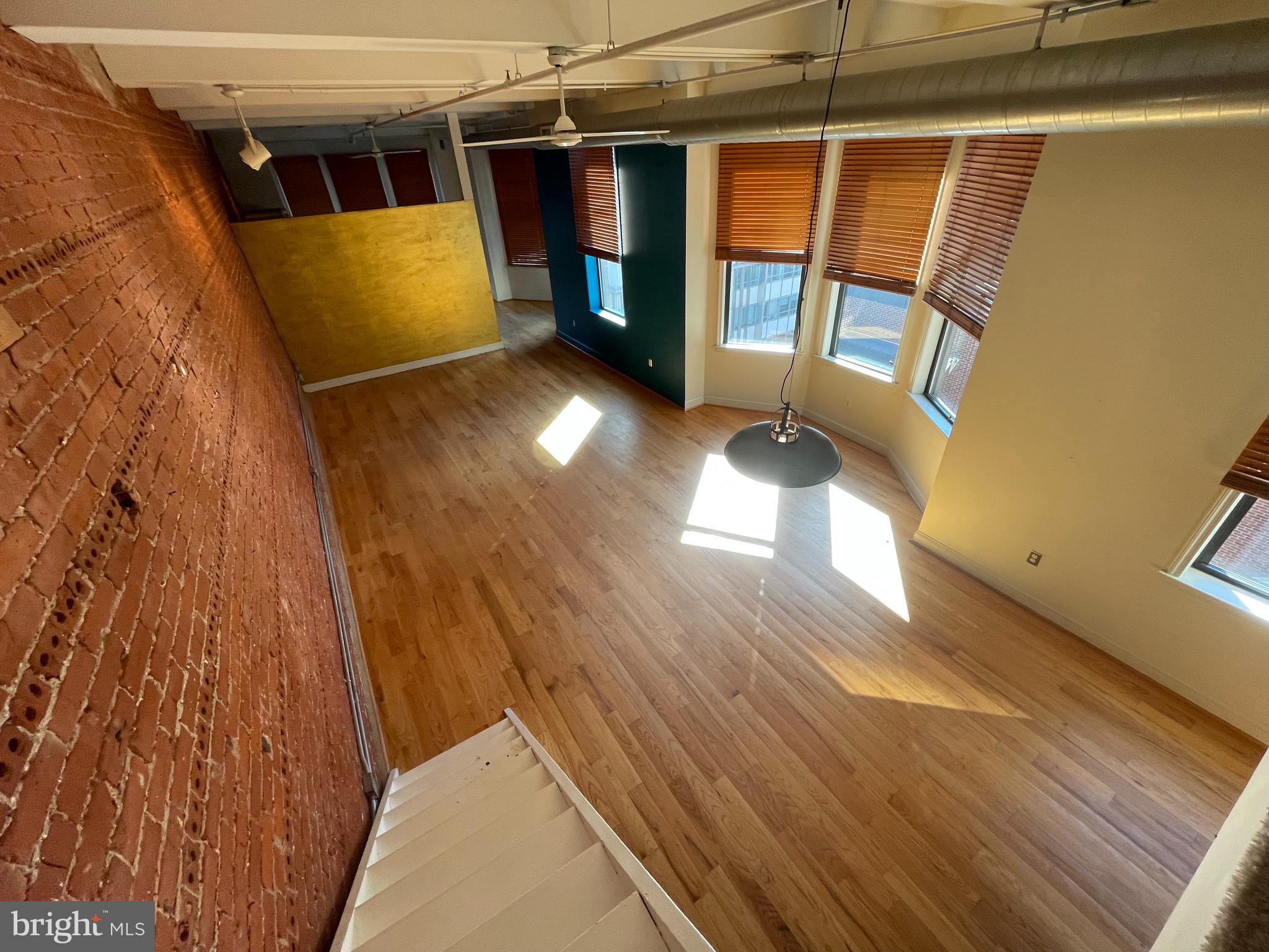 WASHINGTON SQ - Residential Lease