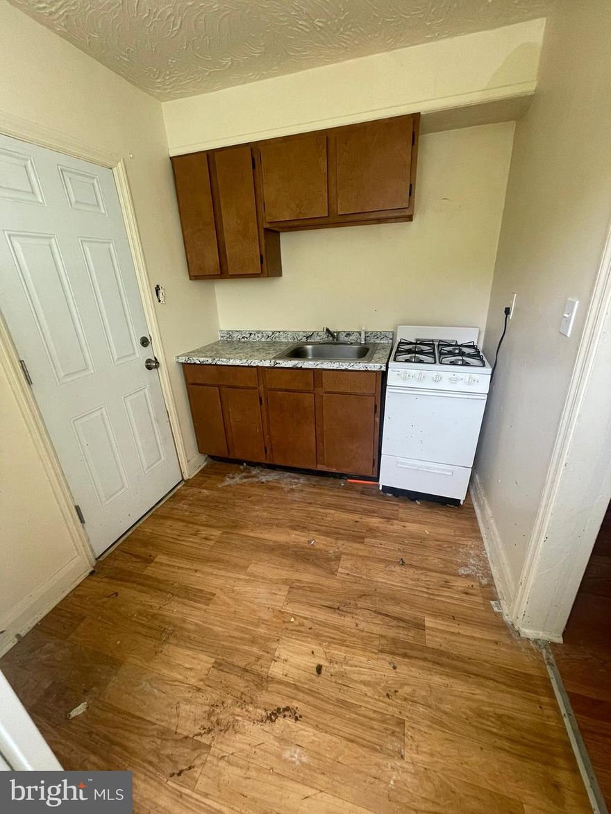 WOW ! Amazing investor opportunity! 2 units - each unit is 2 BR 1 BA . Potential to have 3rd  unit in the lower level.