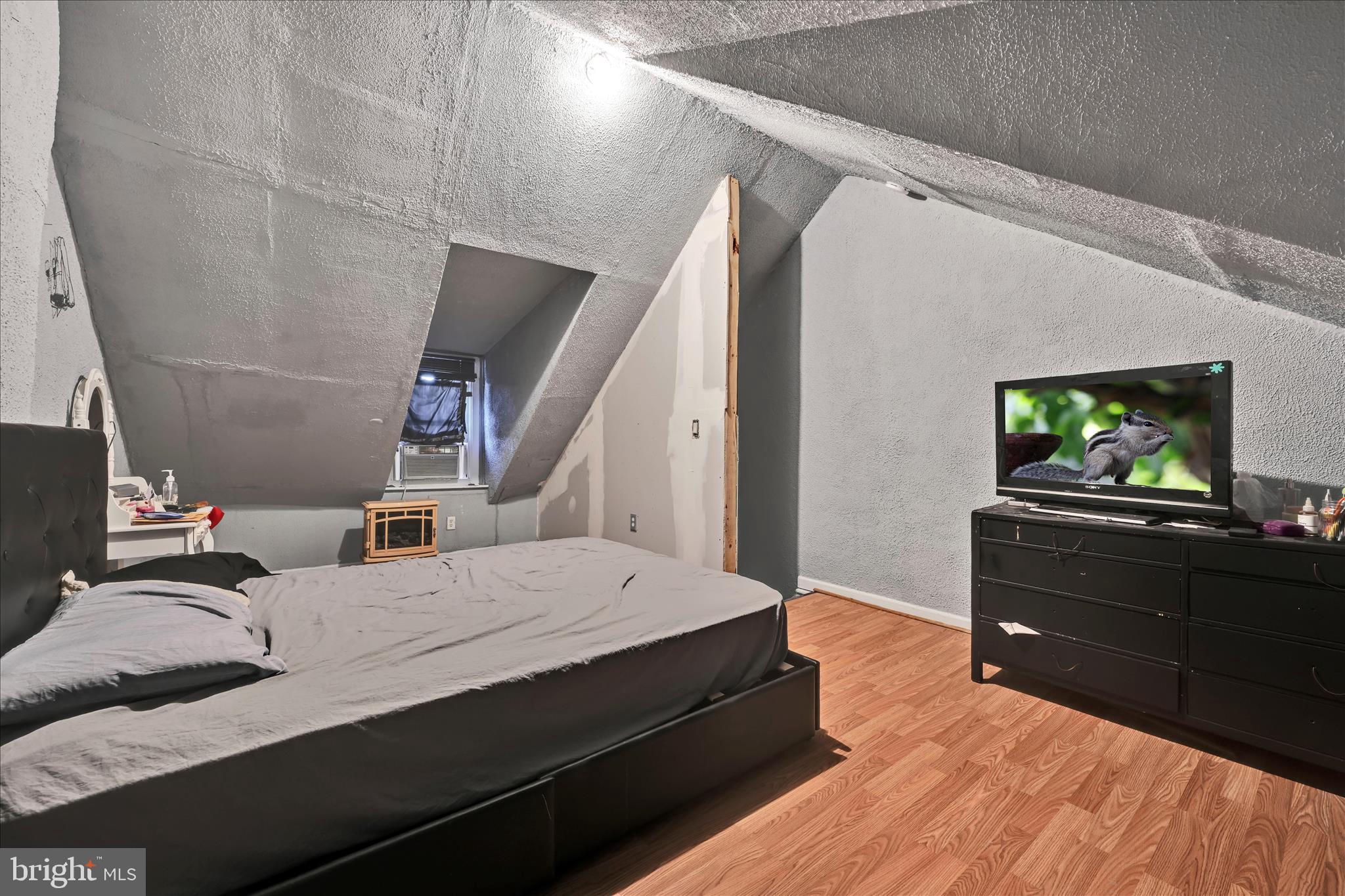 NORTHWEST READING - Residential