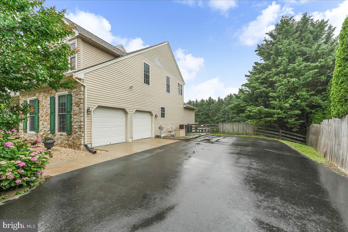 117 WOODROW LANE
