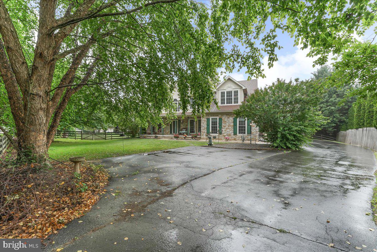 117 WOODROW LANE
