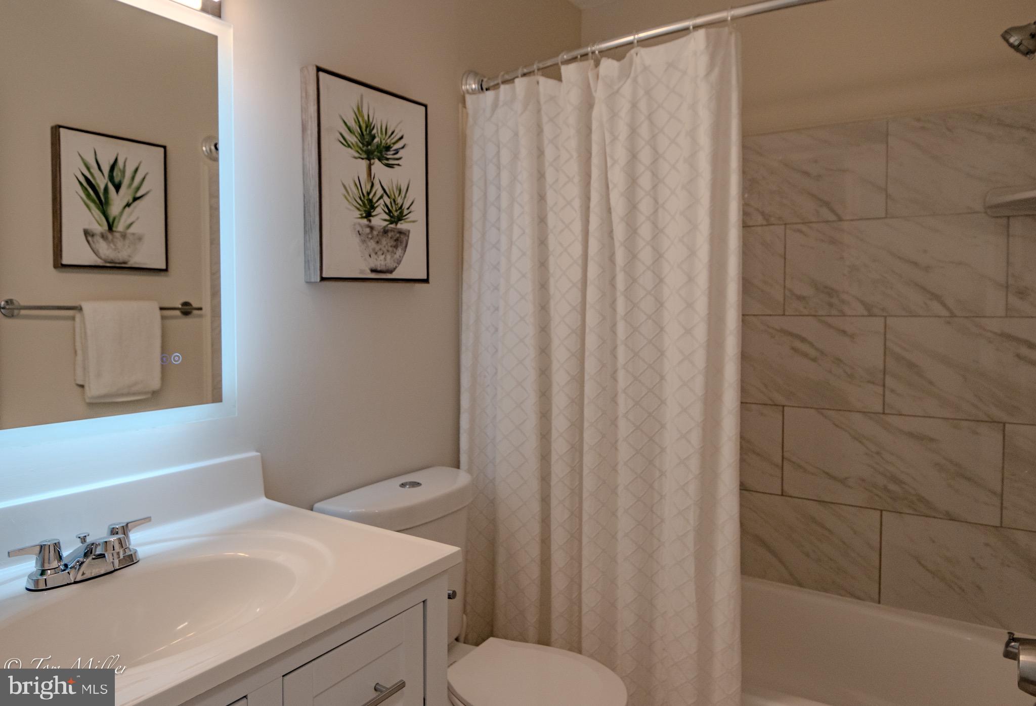 OAKHURST - Residential