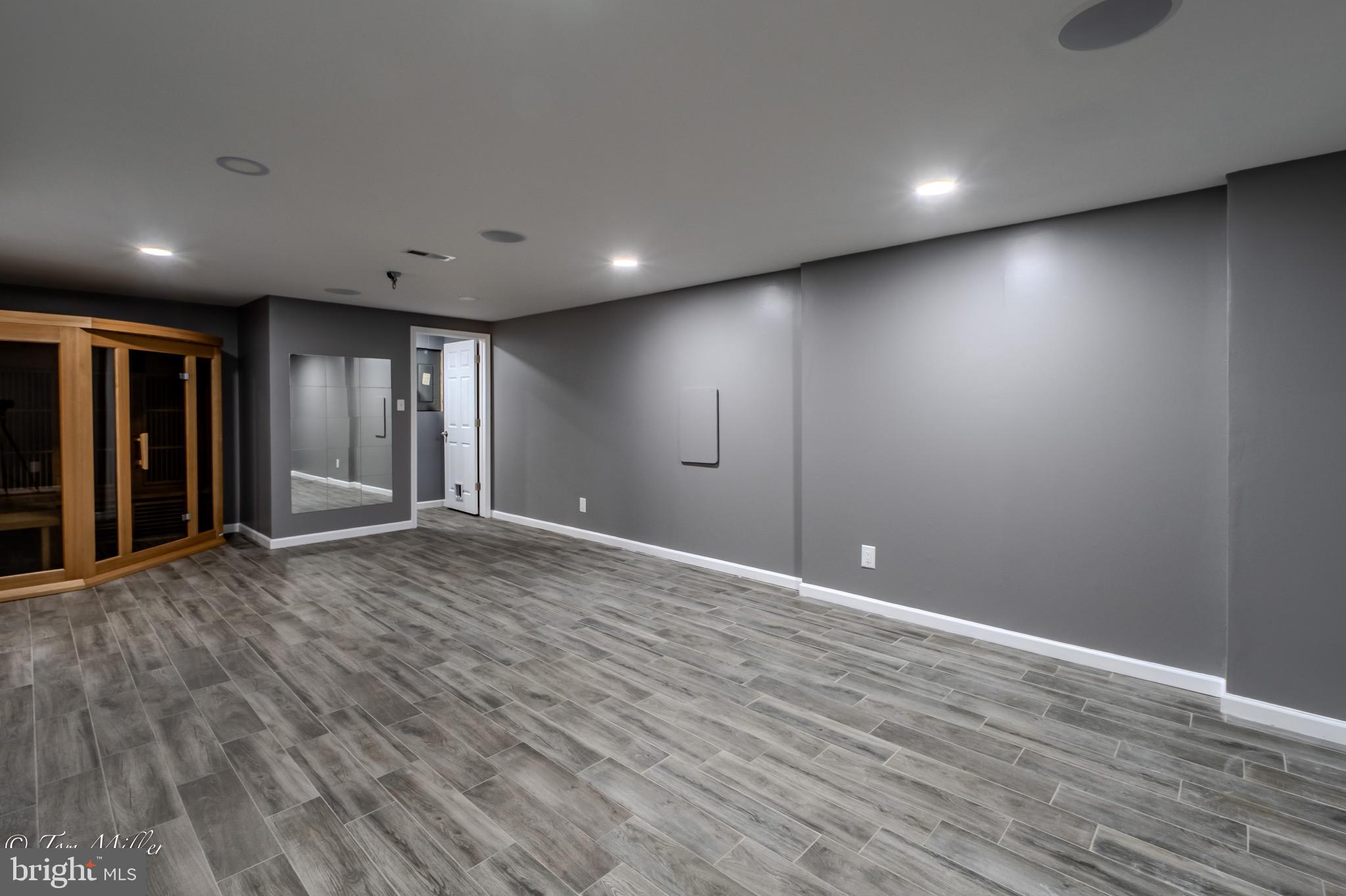 OAKHURST - Residential