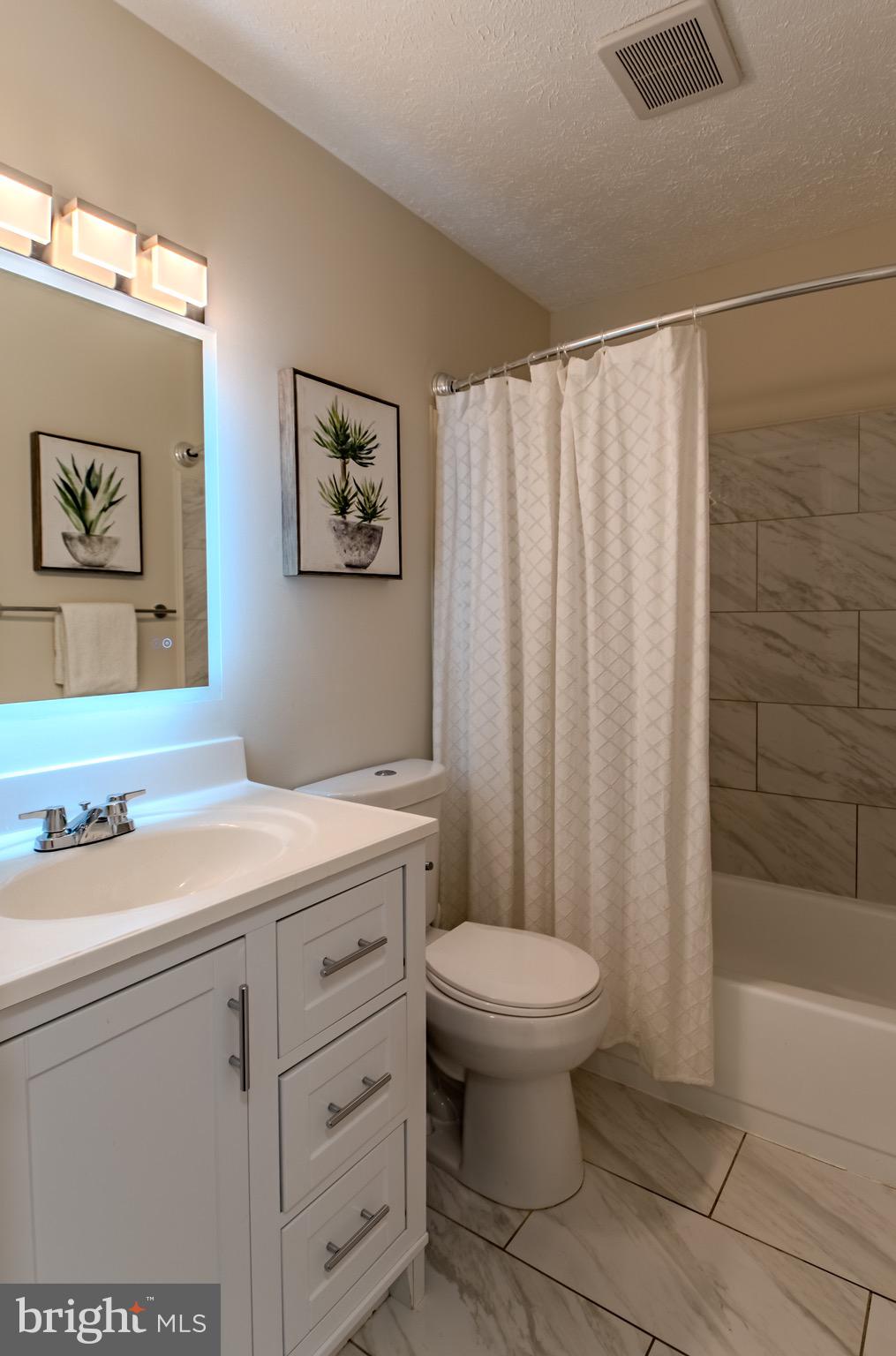 OAKHURST - Residential